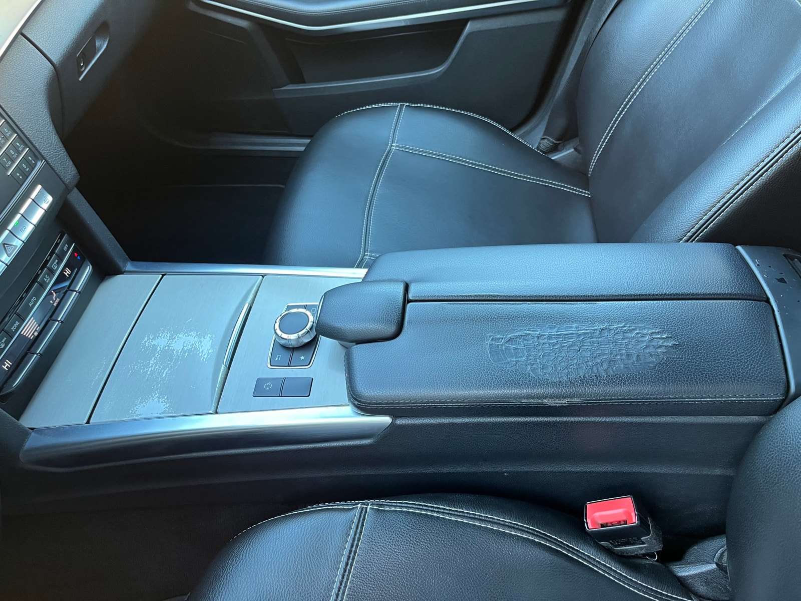 Mercedes E200 til salg hos Nabilli