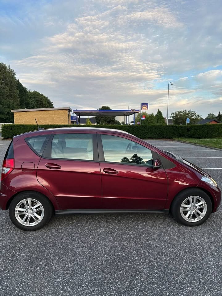 Mercedes A160 til salg hos Nabilli