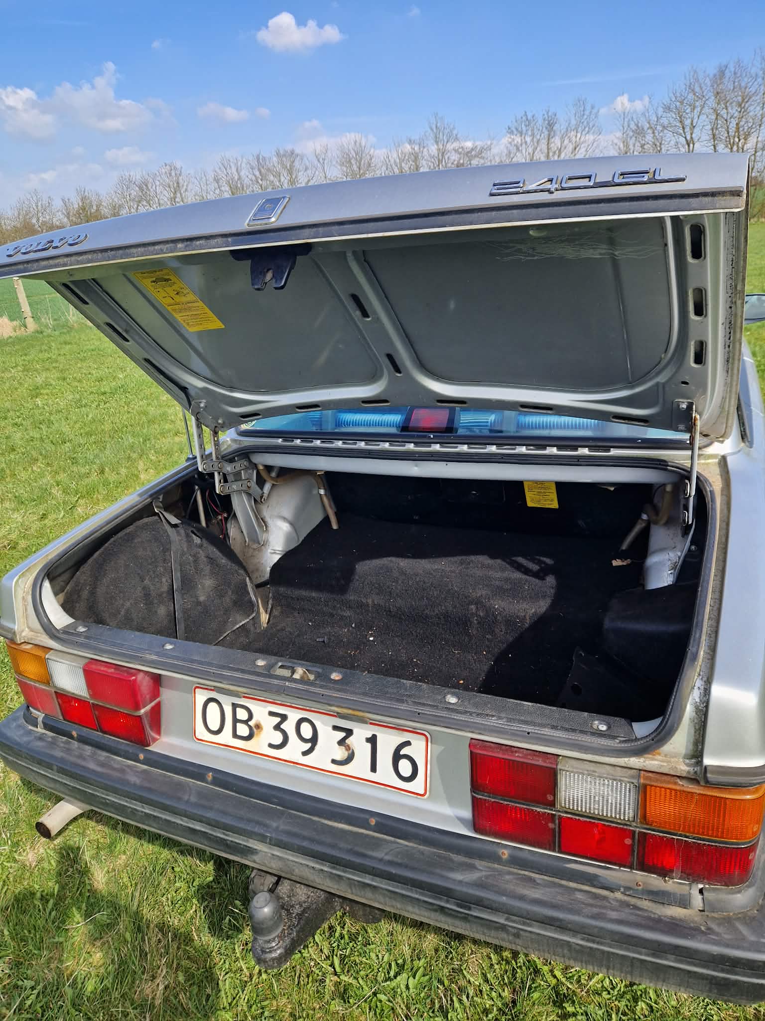 Volvo 240 til salg hos Nabilli