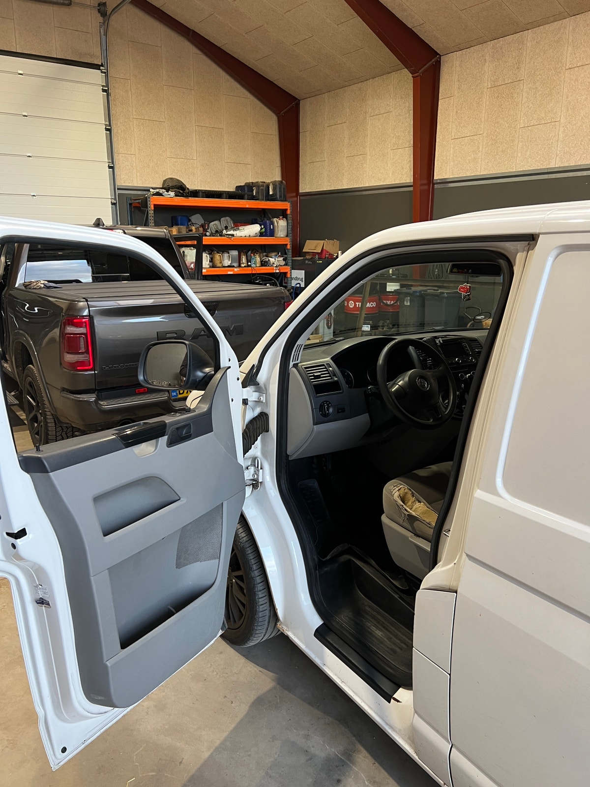 VW Transporter til salg hos Nabilli
