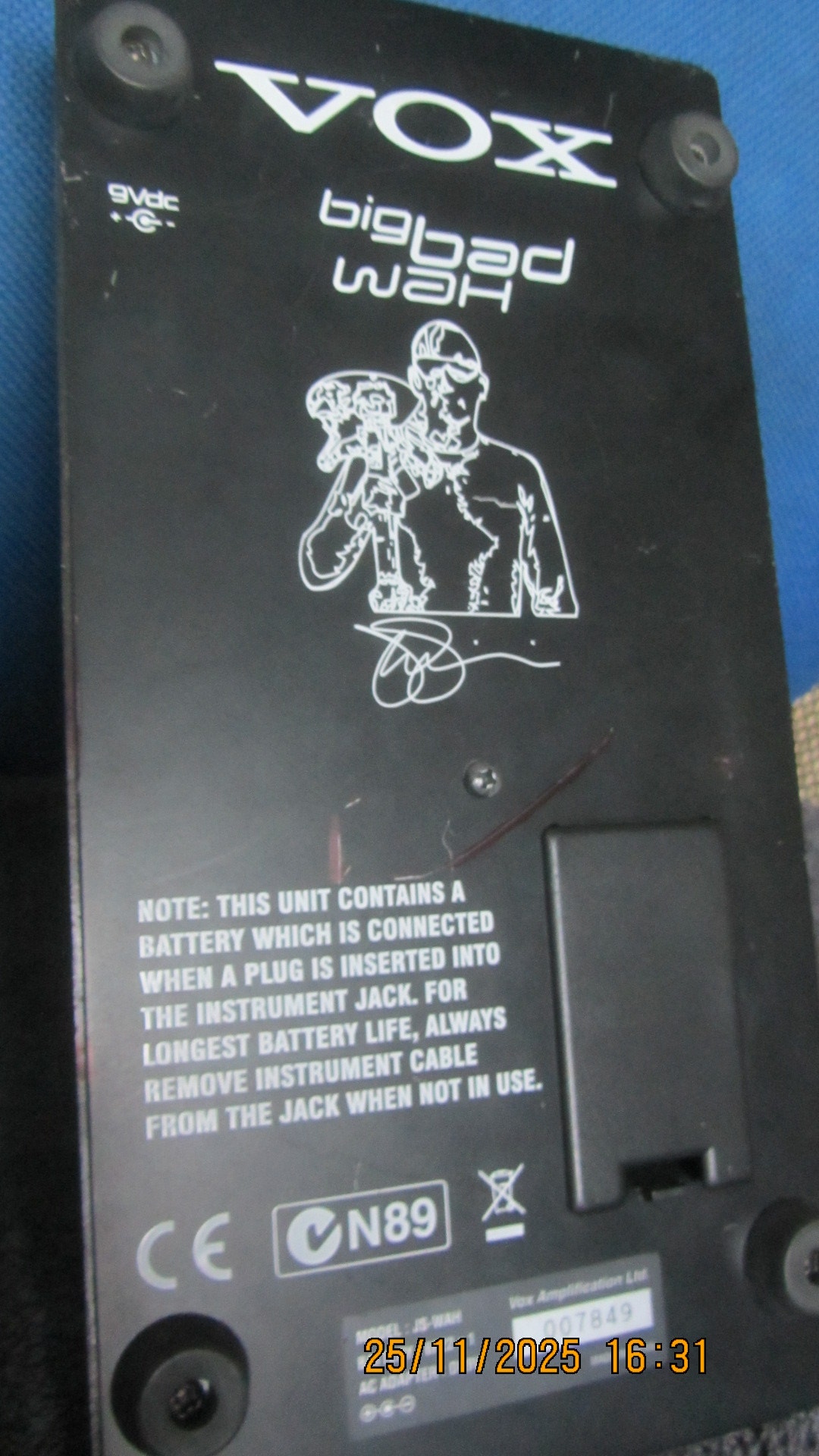 Joe Satriani Big Bad Wah - dual wah pedal af Vox | DBA
