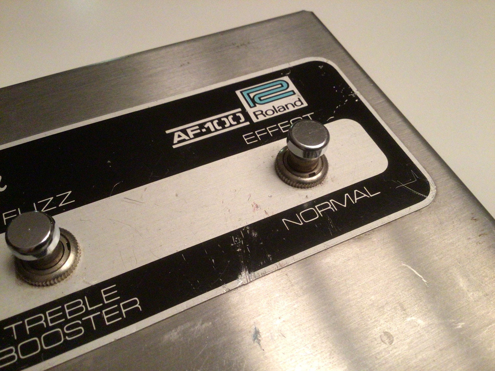 VINTAGE ! ROLAND / BOSS , BEE BAA, FUZZ PEDAL AF 100 | DBA