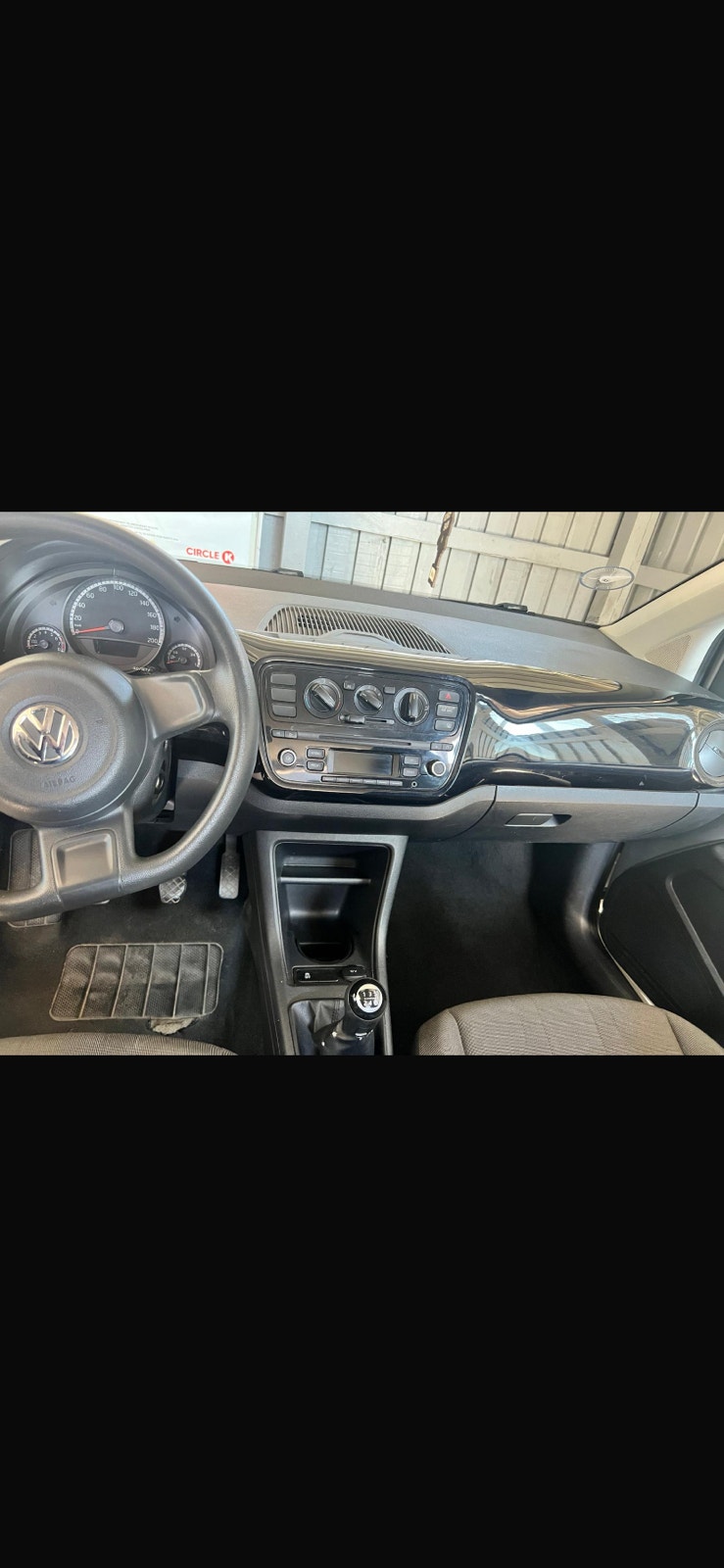 VW UP! til salg hos Nabilli