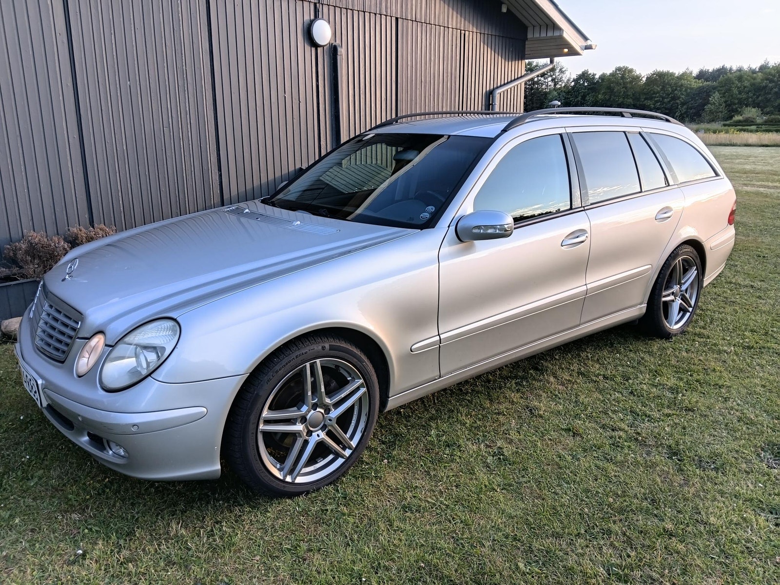 Mercedes E220 til salg hos Nabilli