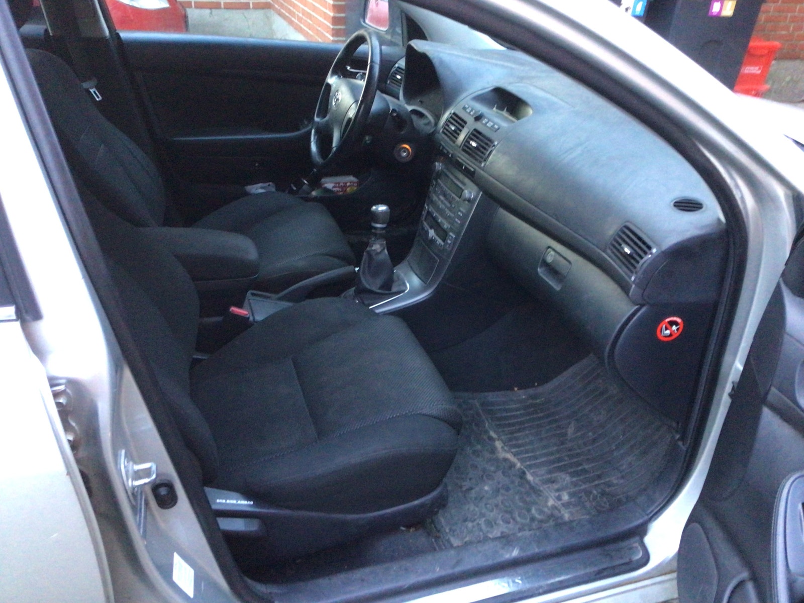 Toyota Avensis – billede 4