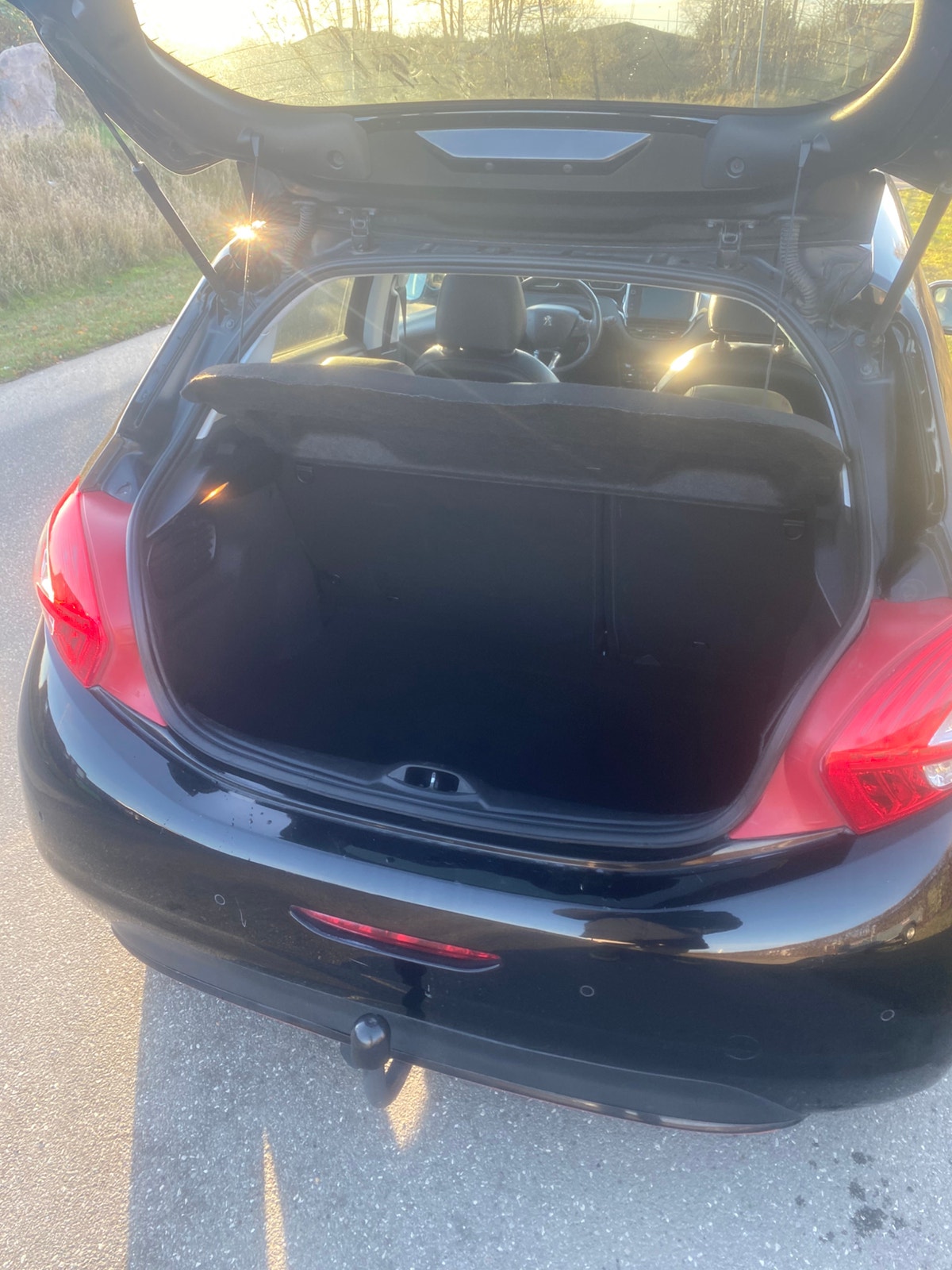 Peugeot 208 til salg hos Nabilli