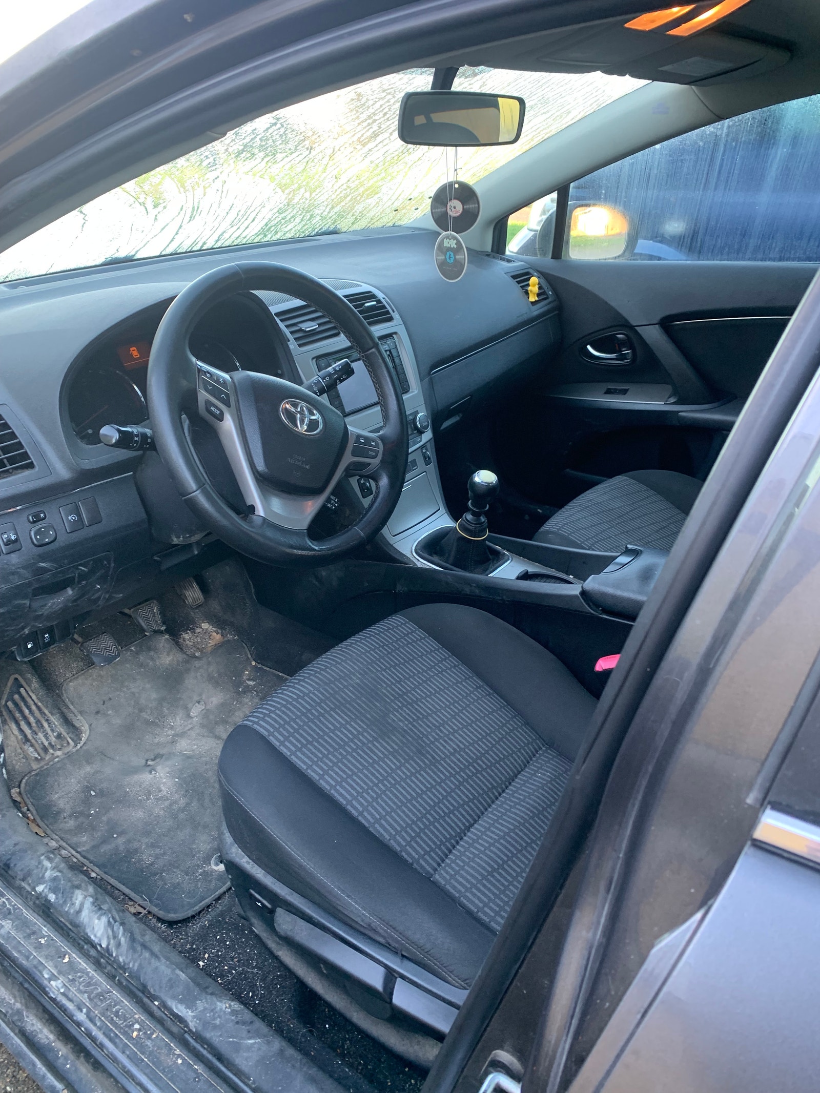 Toyota Avensis – billede 6