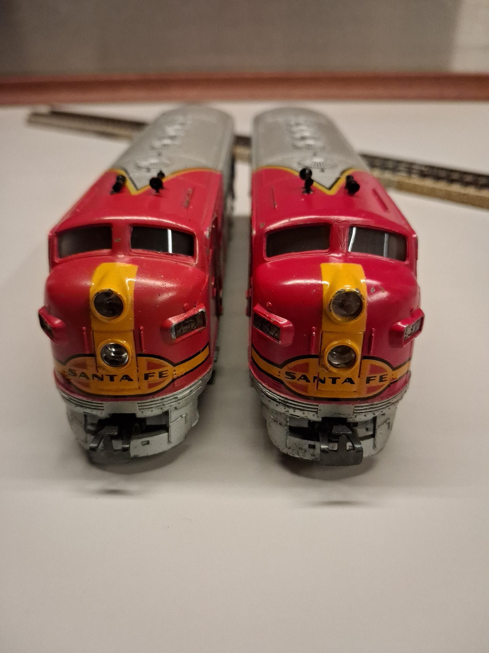 Märklin H0 #3060 #4060 Santa Fe diesellokomotiv. | DBA