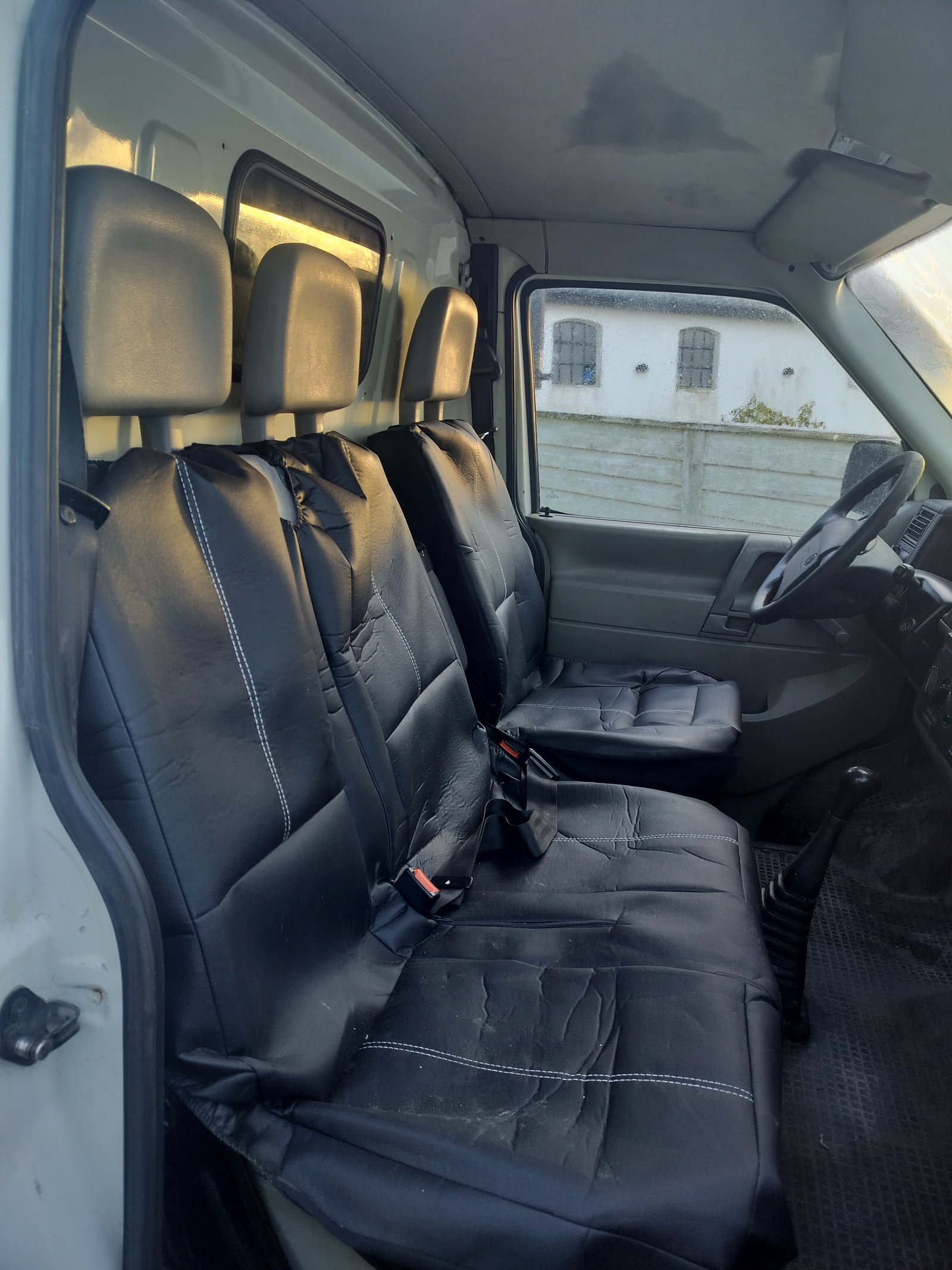 VW Transporter til salg hos Nabilli