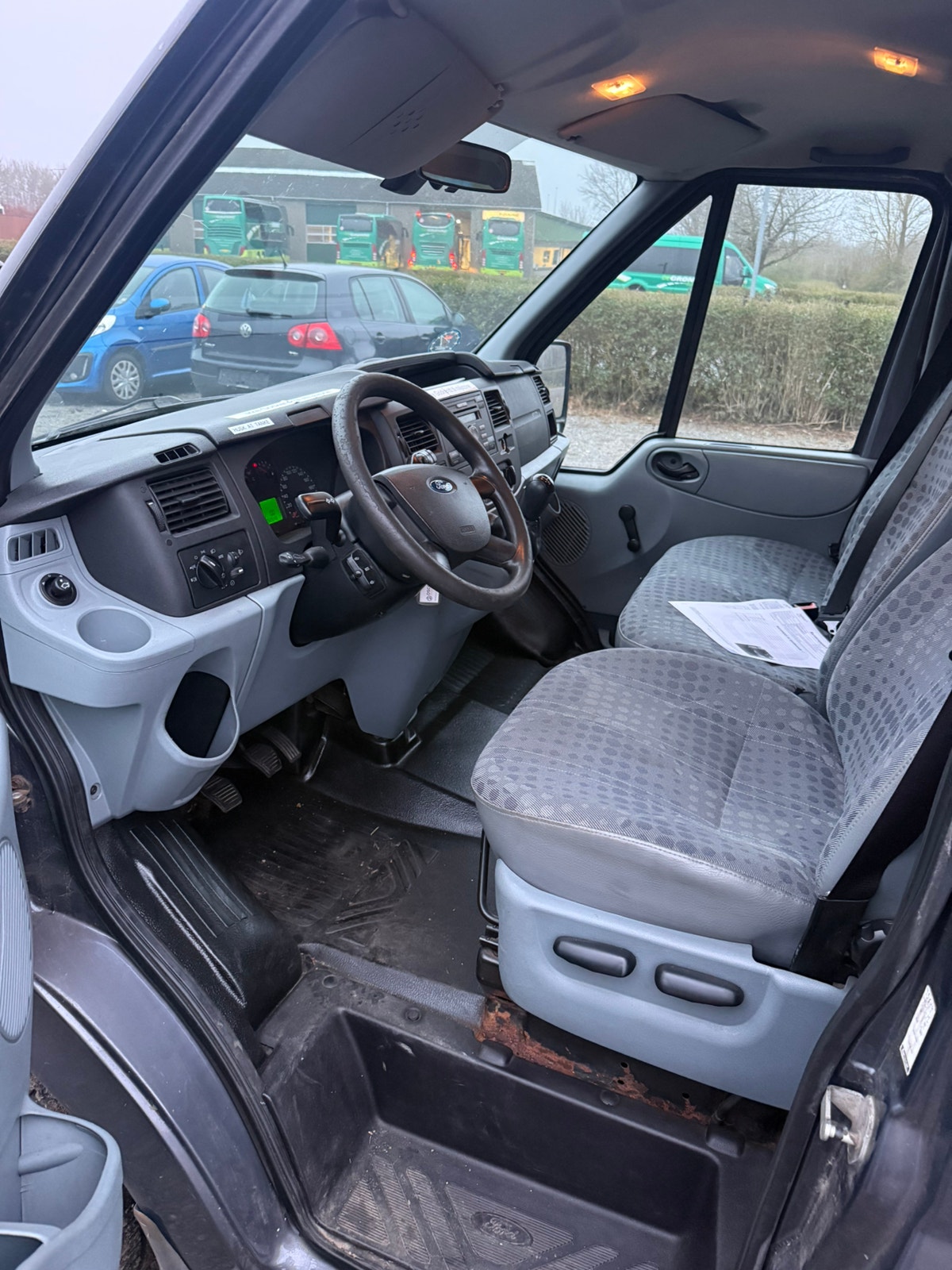 Ford Transit 300S Kombi til salg hos Nabilli