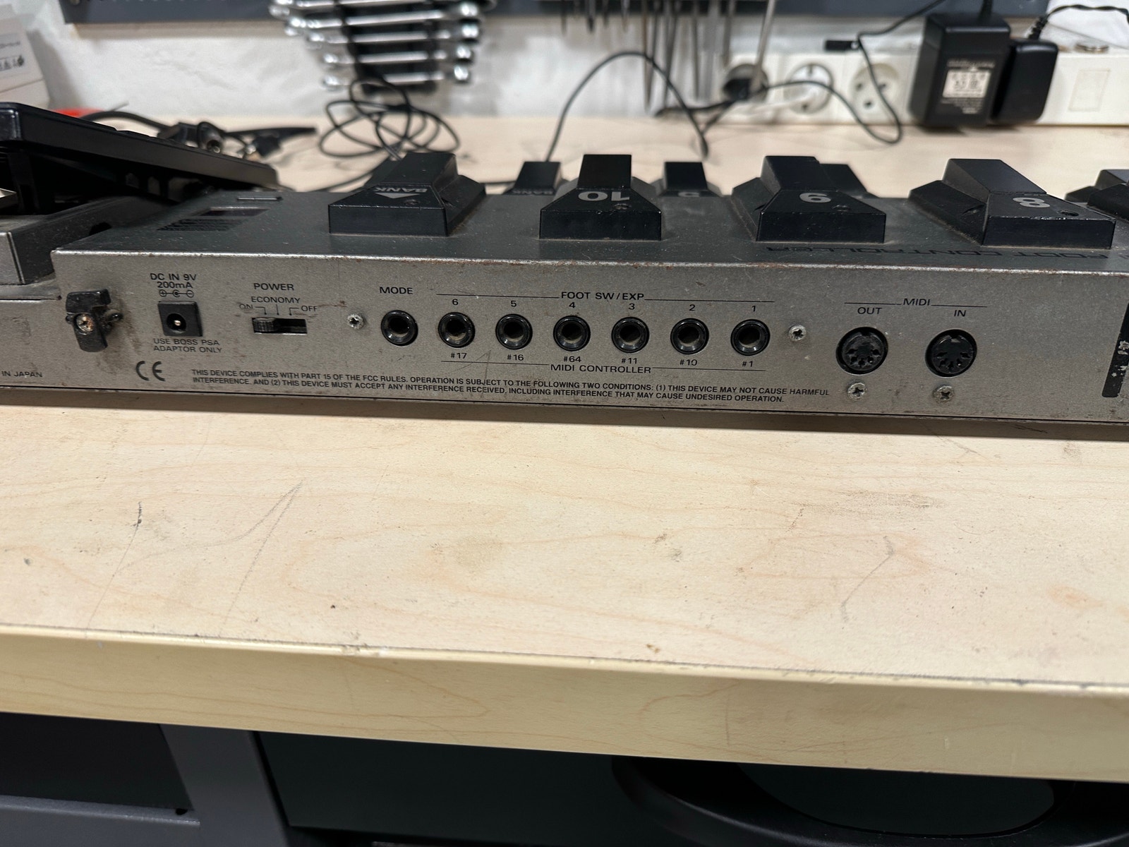 Roland GP-100 guitar preamp/processor med FC-200 midi foot