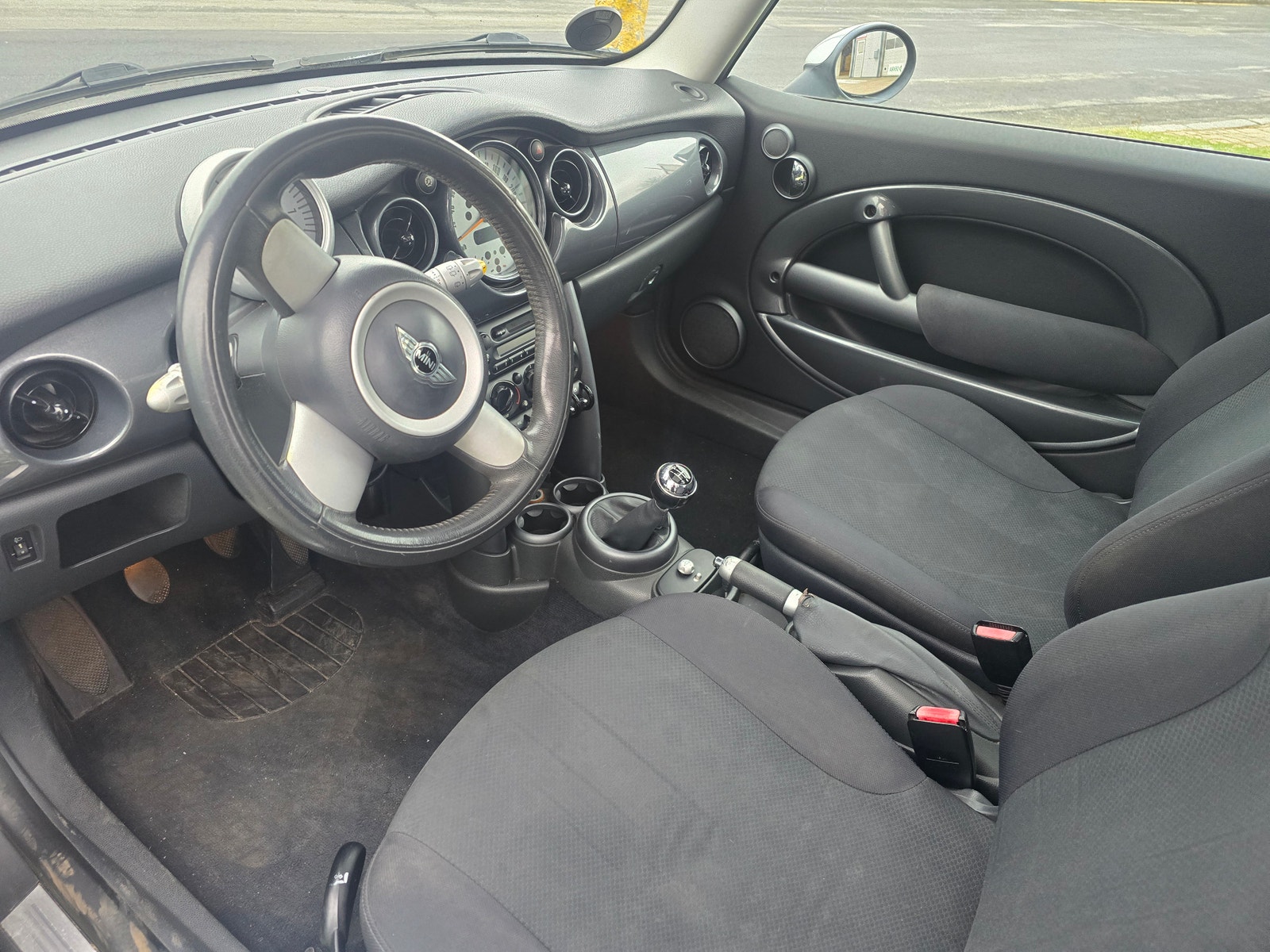 MINI Cooper til salg hos Nabilli
