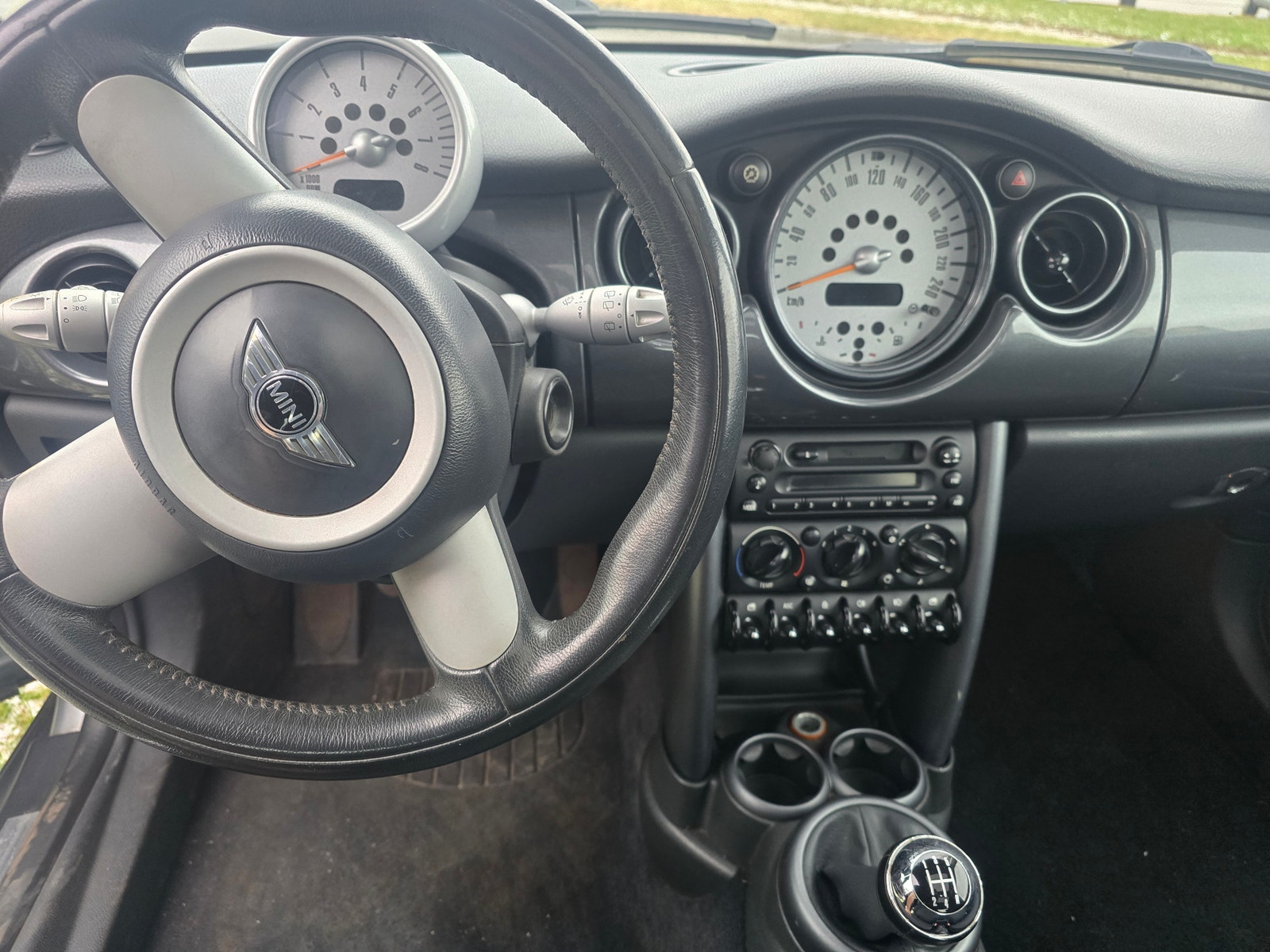 MINI Cooper til salg hos Nabilli