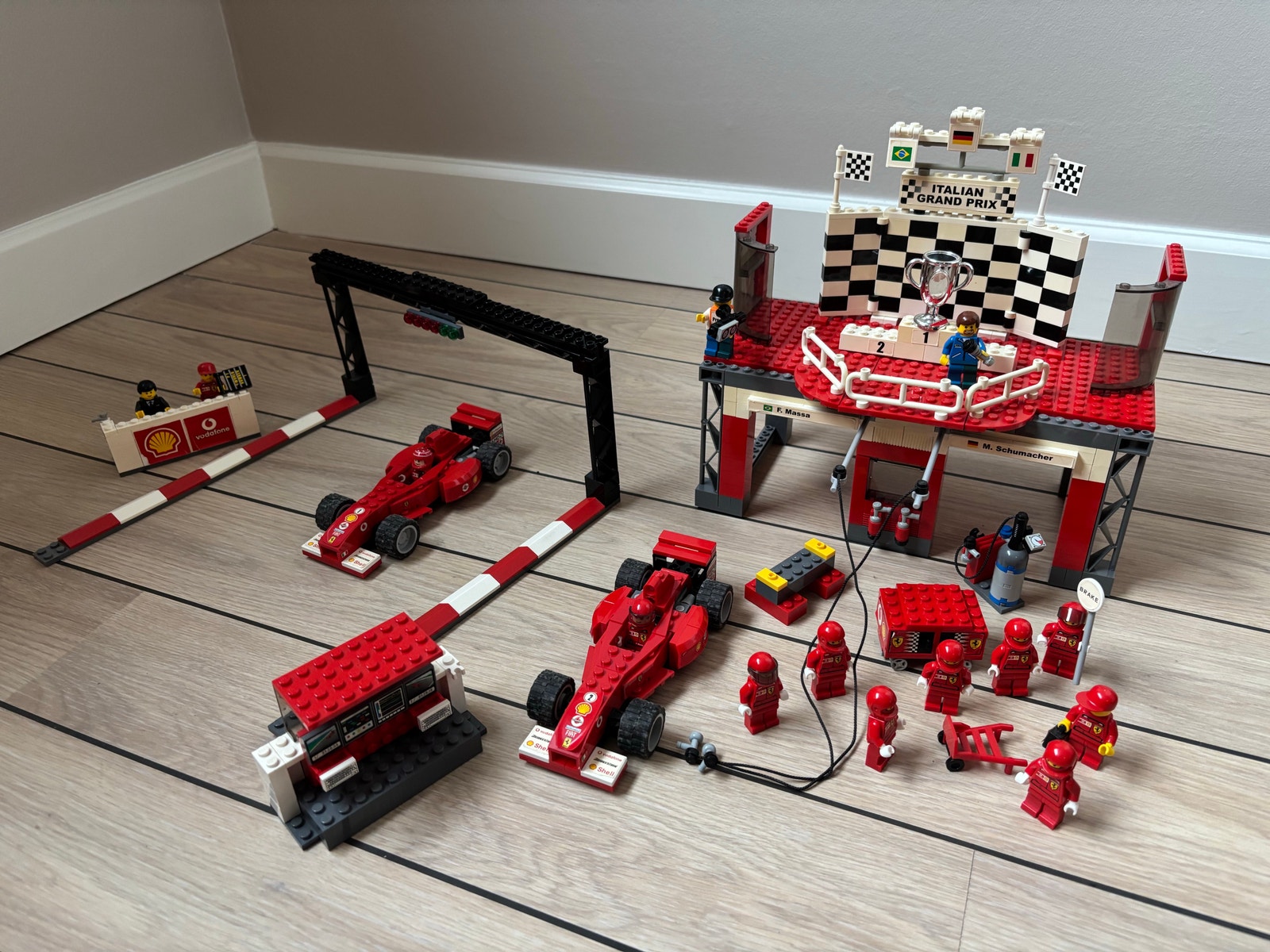 LEGO Racers Scuderia Ferrari 8654 og 8672 | DBA