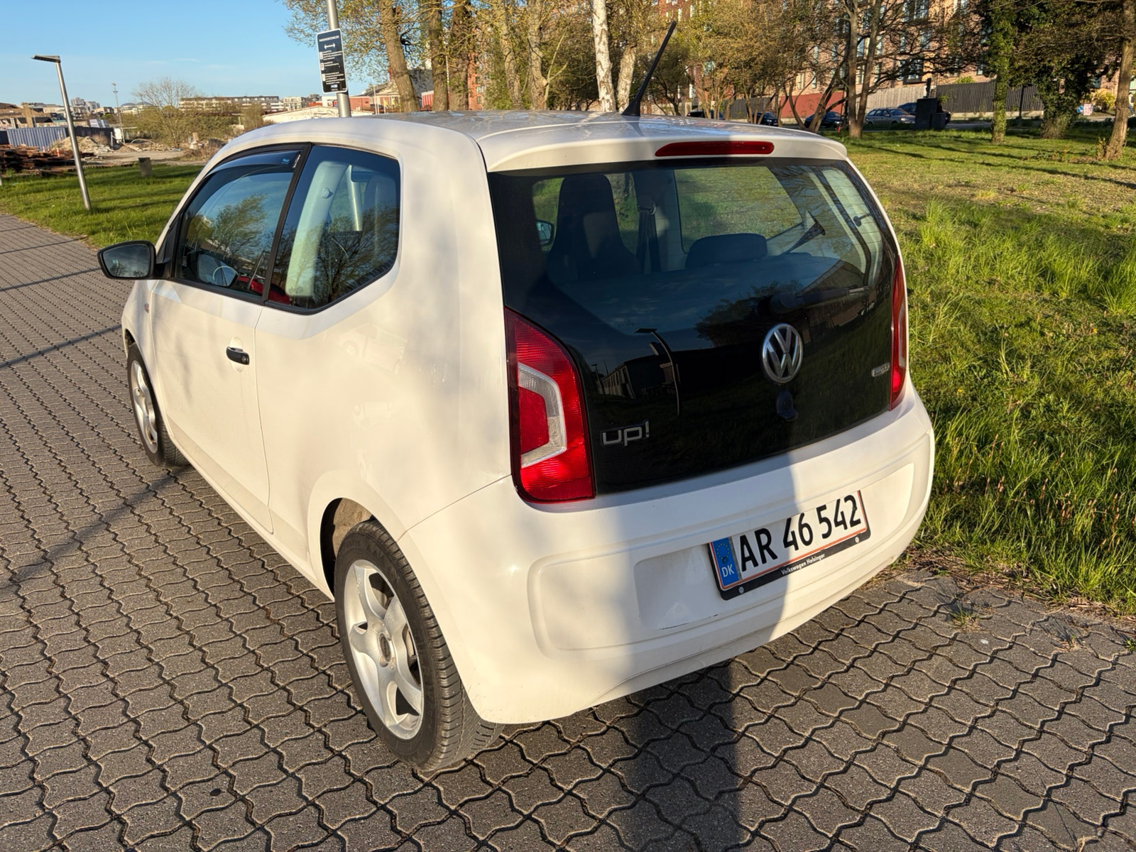 VW UP! til salg hos Nabilli