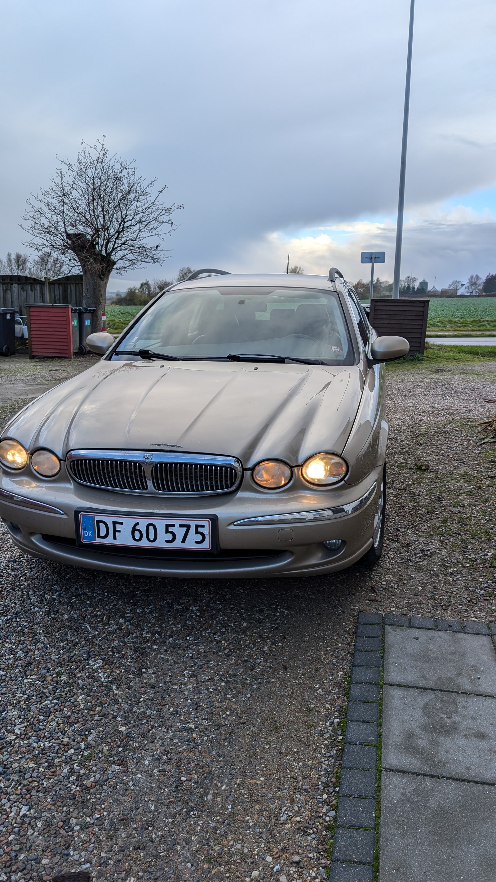 Jaguar X-TYPE til salg hos Nabilli
