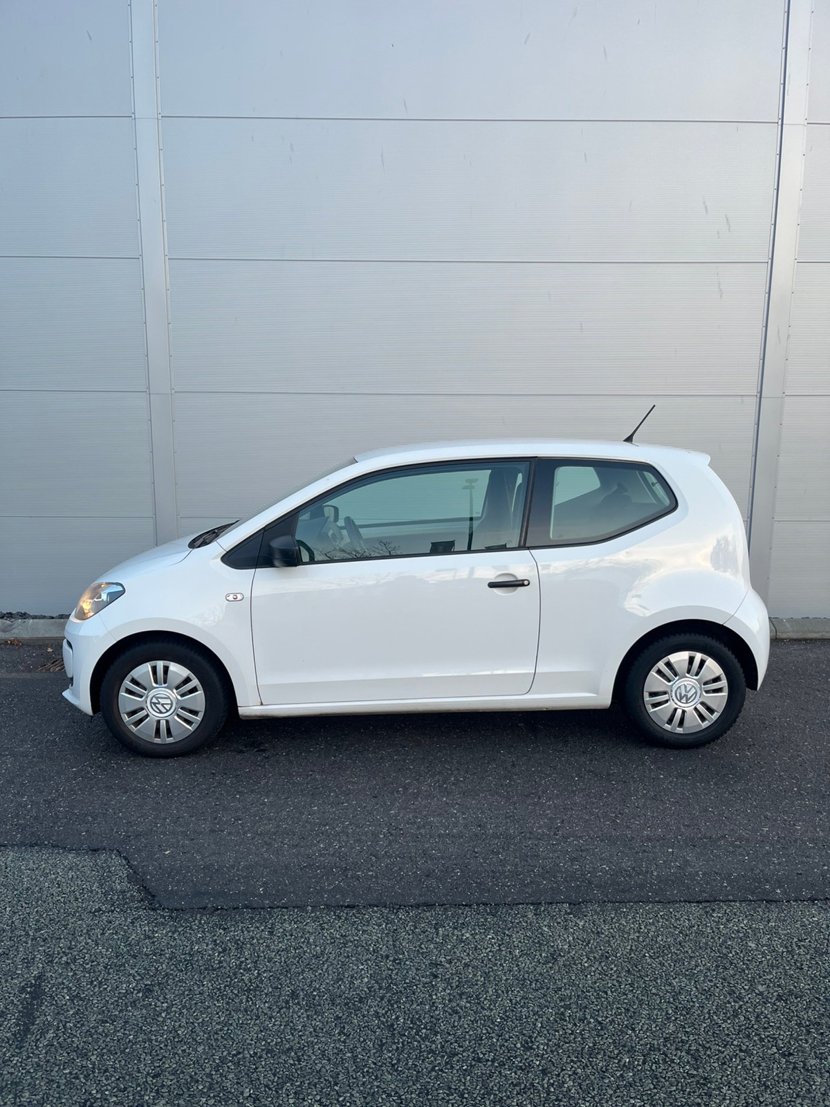 VW UP! til salg hos Nabilli