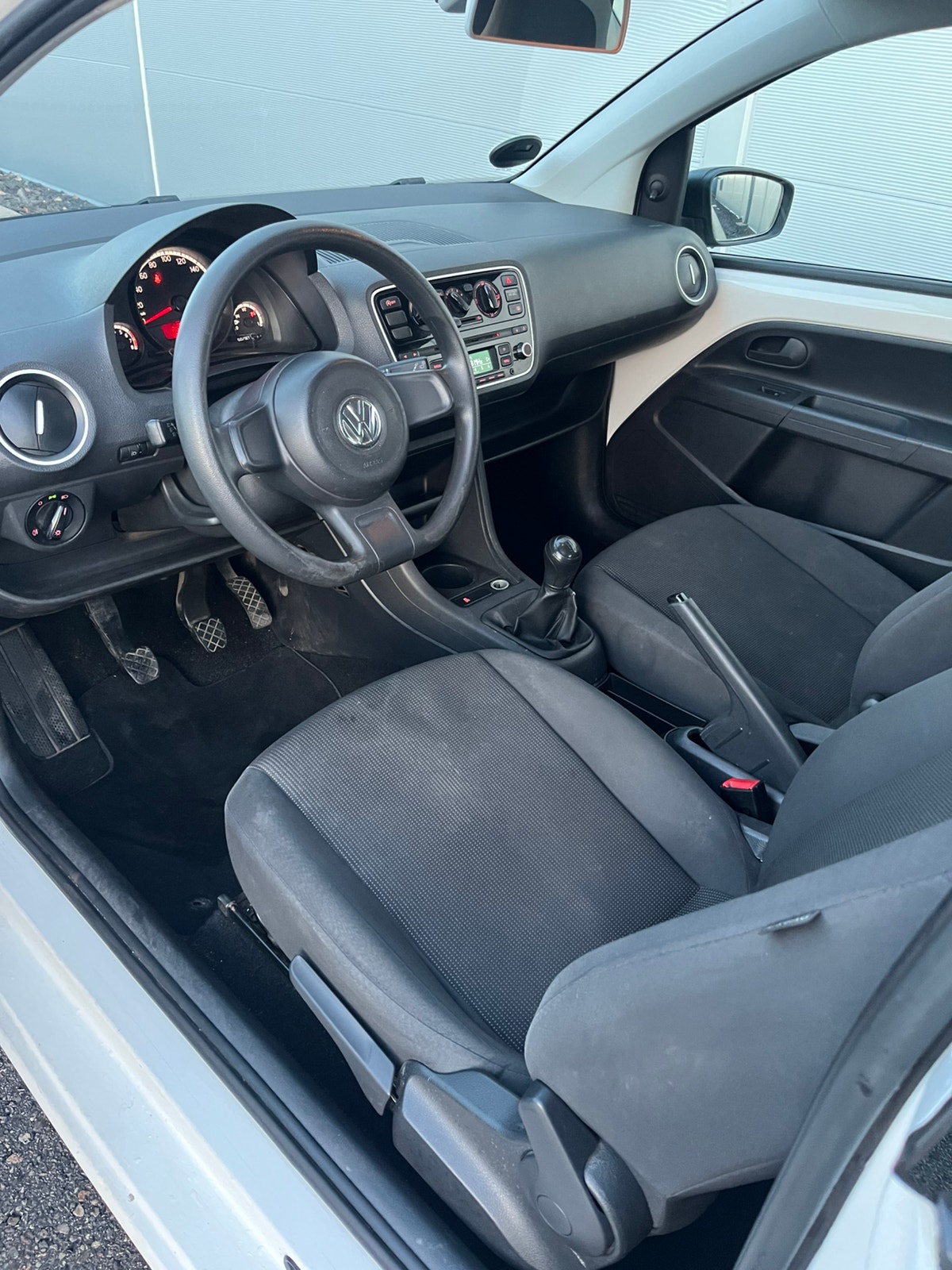 VW UP! til salg hos Nabilli