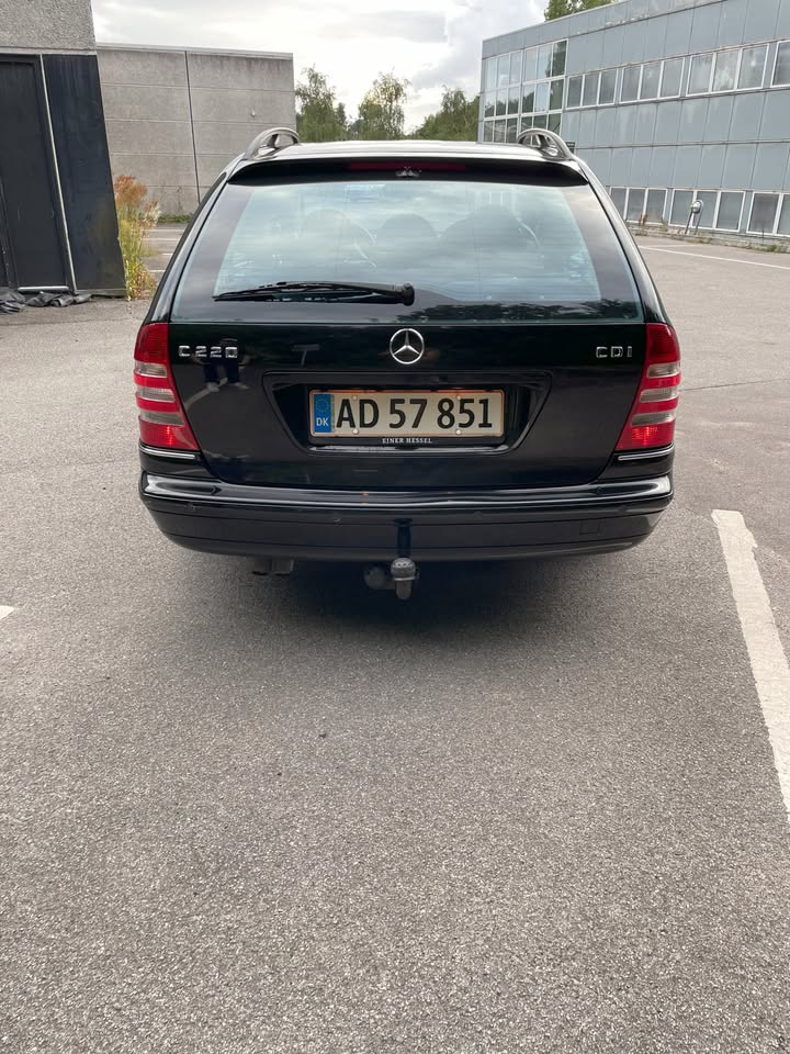 Mercedes C220 d til salg hos Nabilli