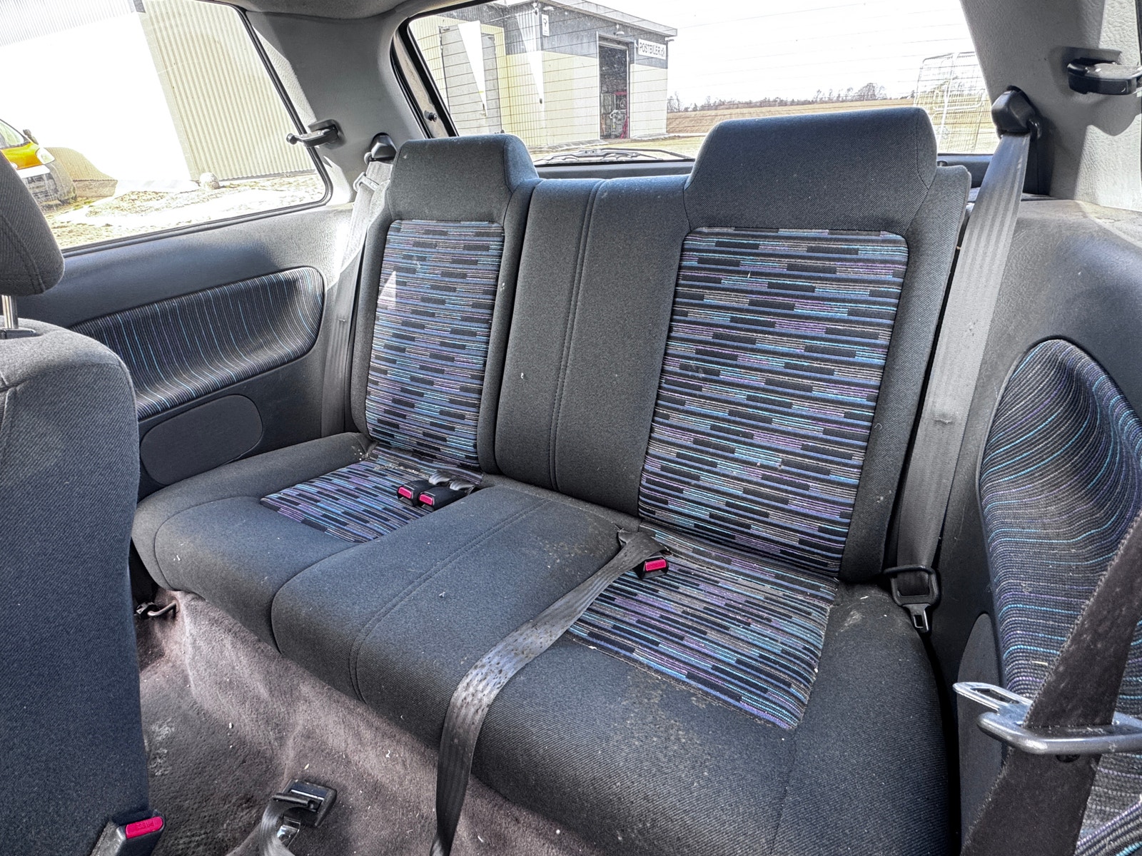 Mazda 323 til salg hos Nabilli