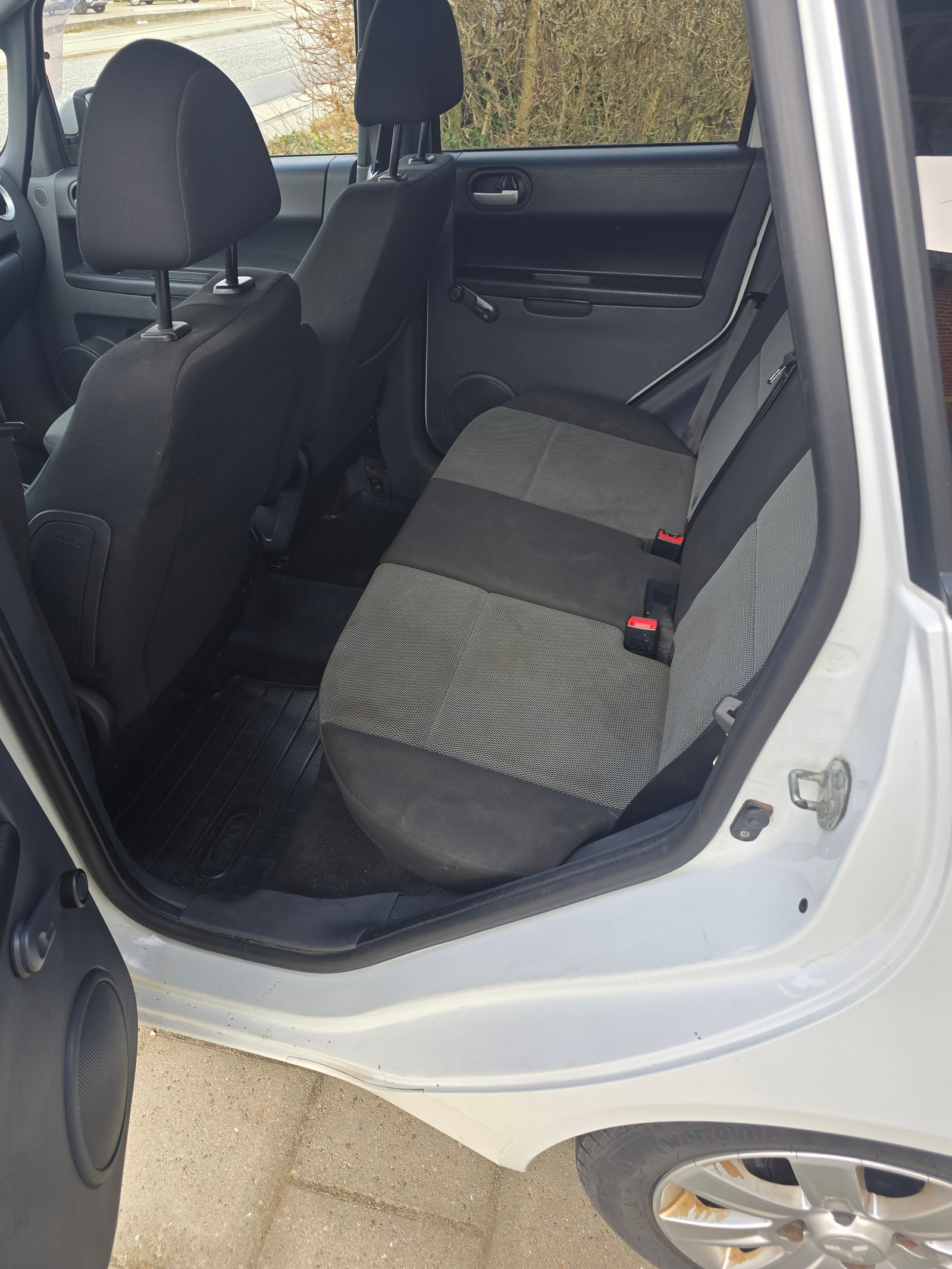 Mitsubishi Colt – billede 14