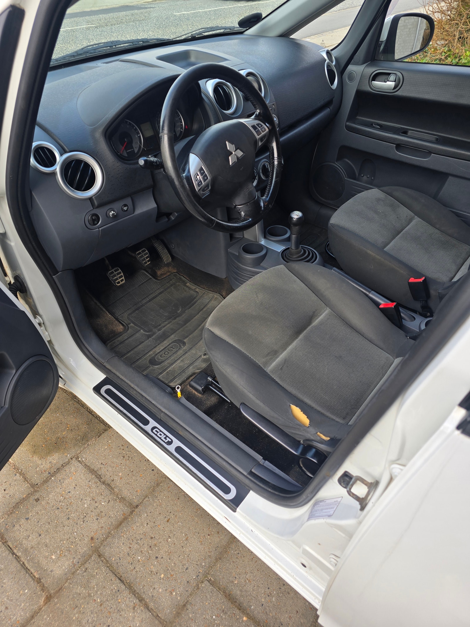 Mitsubishi Colt – billede 13