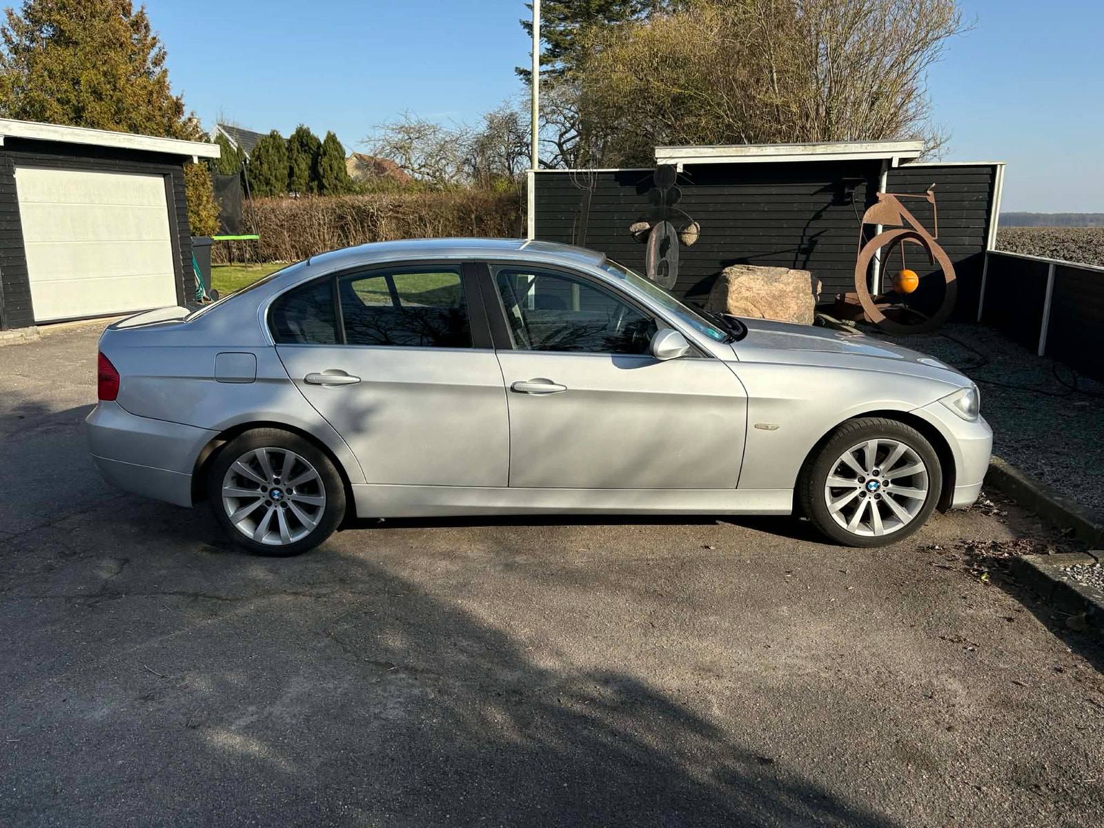BMW 325i til salg hos Nabilli