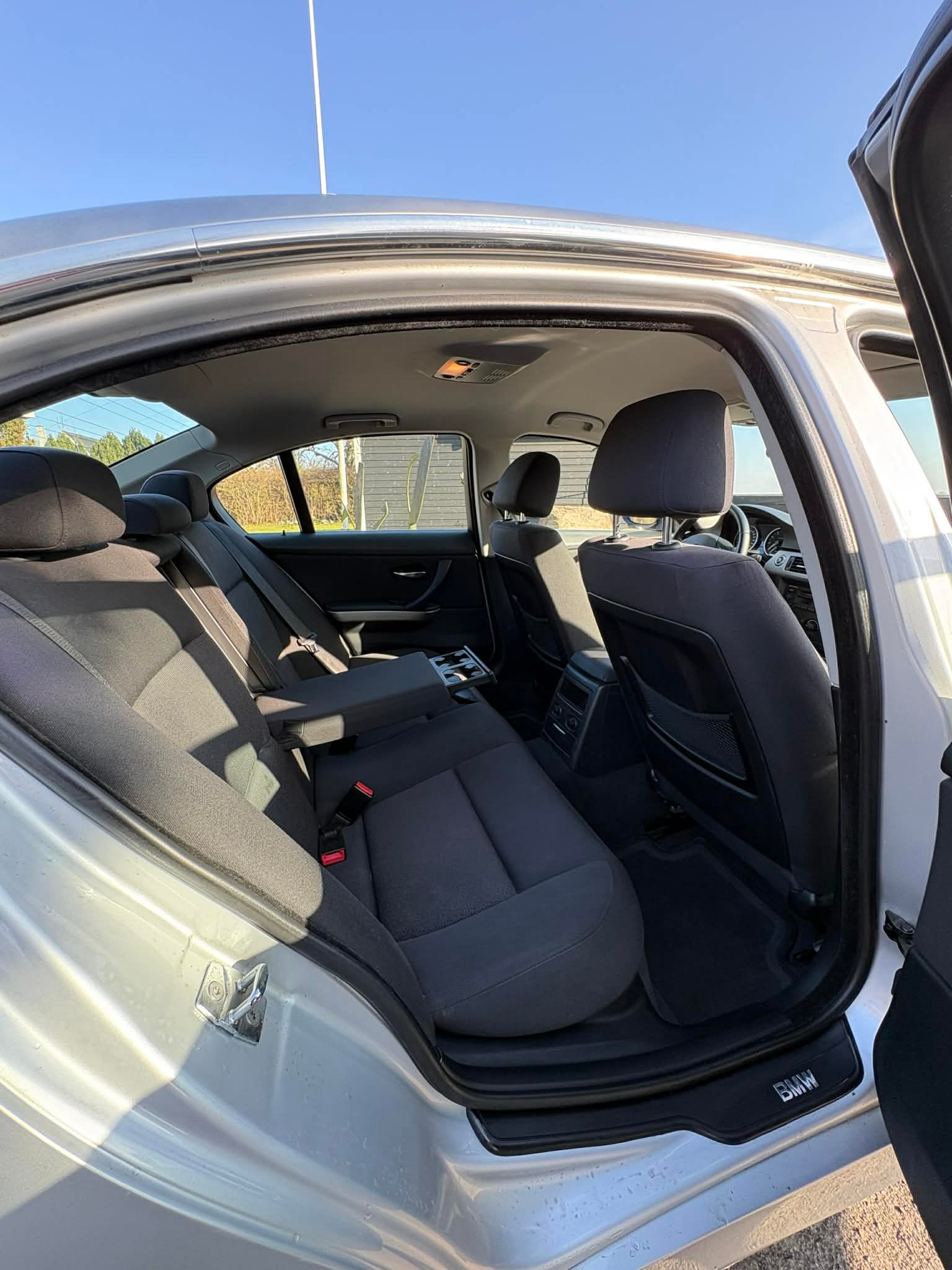 BMW 325i til salg hos Nabilli
