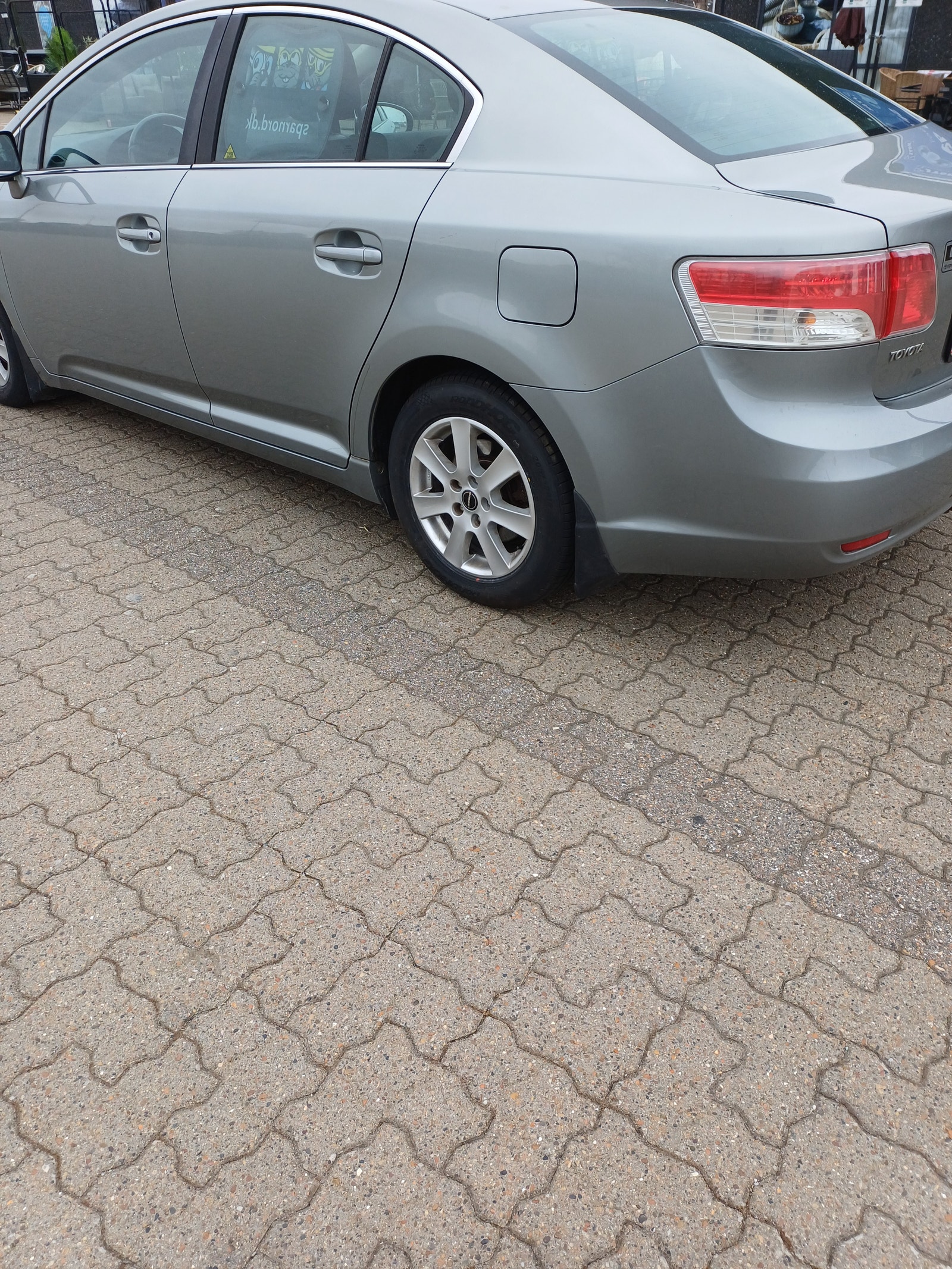 Toyota Avensis til salg hos Nabilli