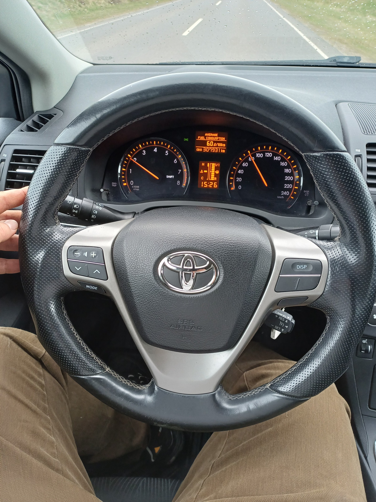 Toyota Avensis til salg hos Nabilli