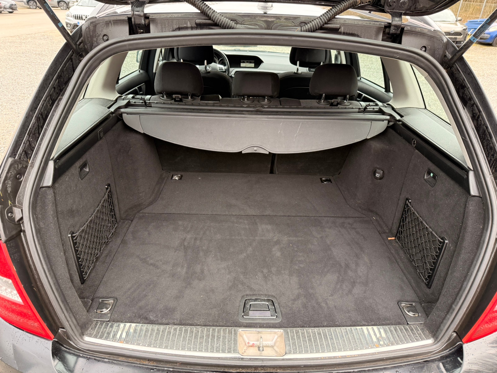Mercedes C180 til salg hos Nabilli