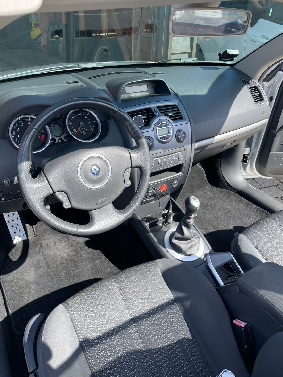 Renault Megane CC til salg hos Nabilli
