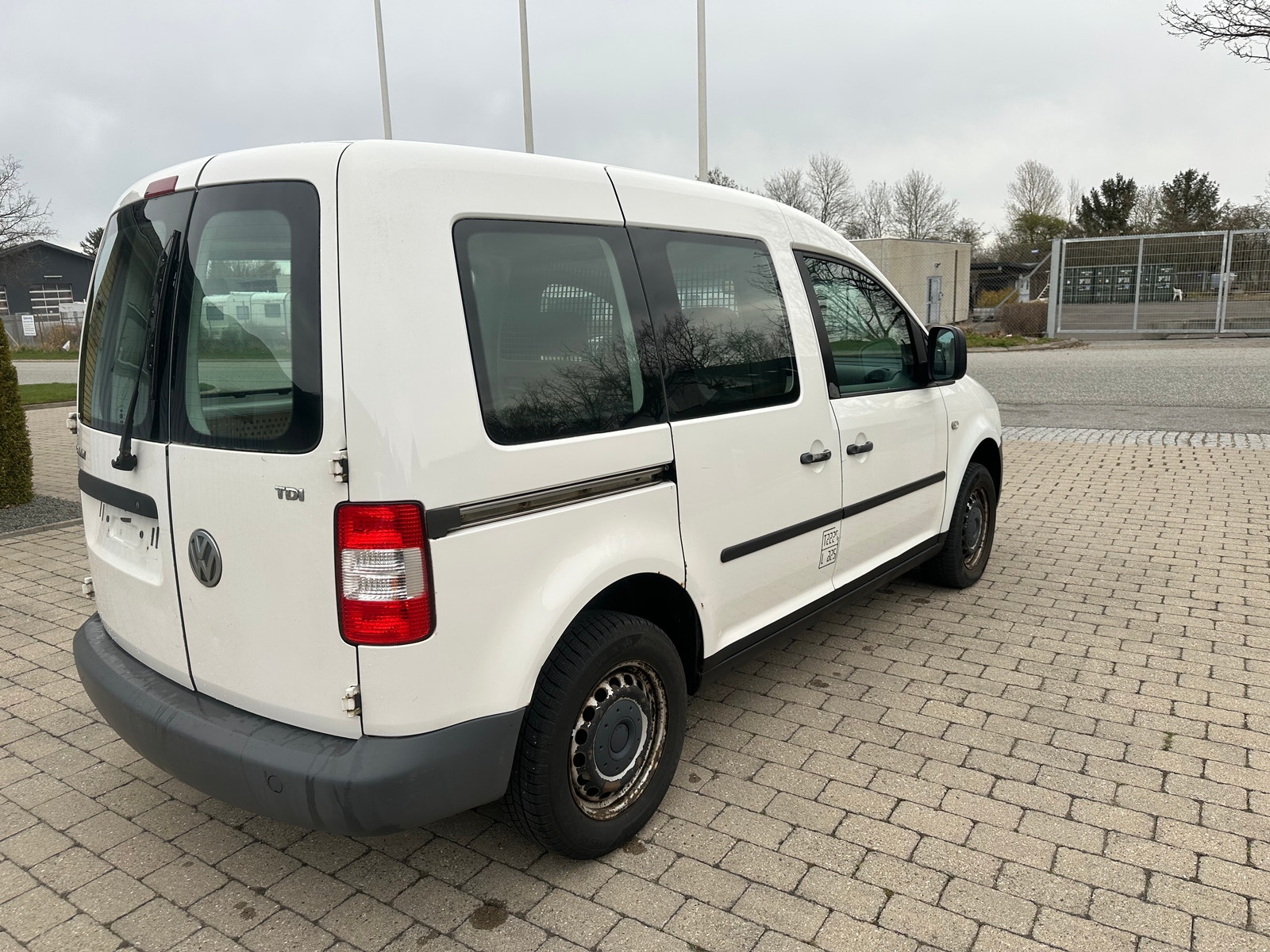 VW Caddy til salg hos Nabilli