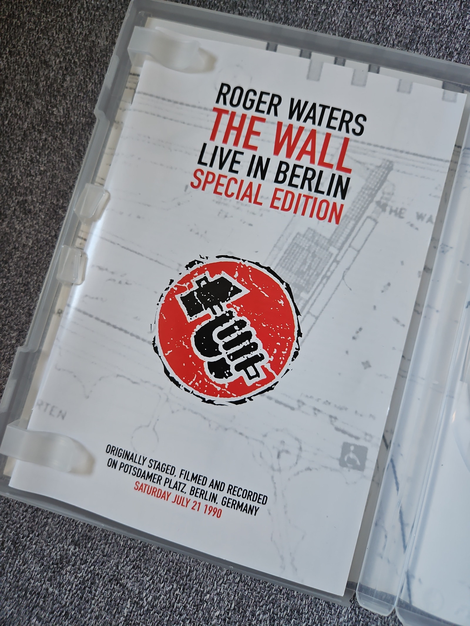 Roger Waters The Wall Live in Berlin dvd special edition | DBA