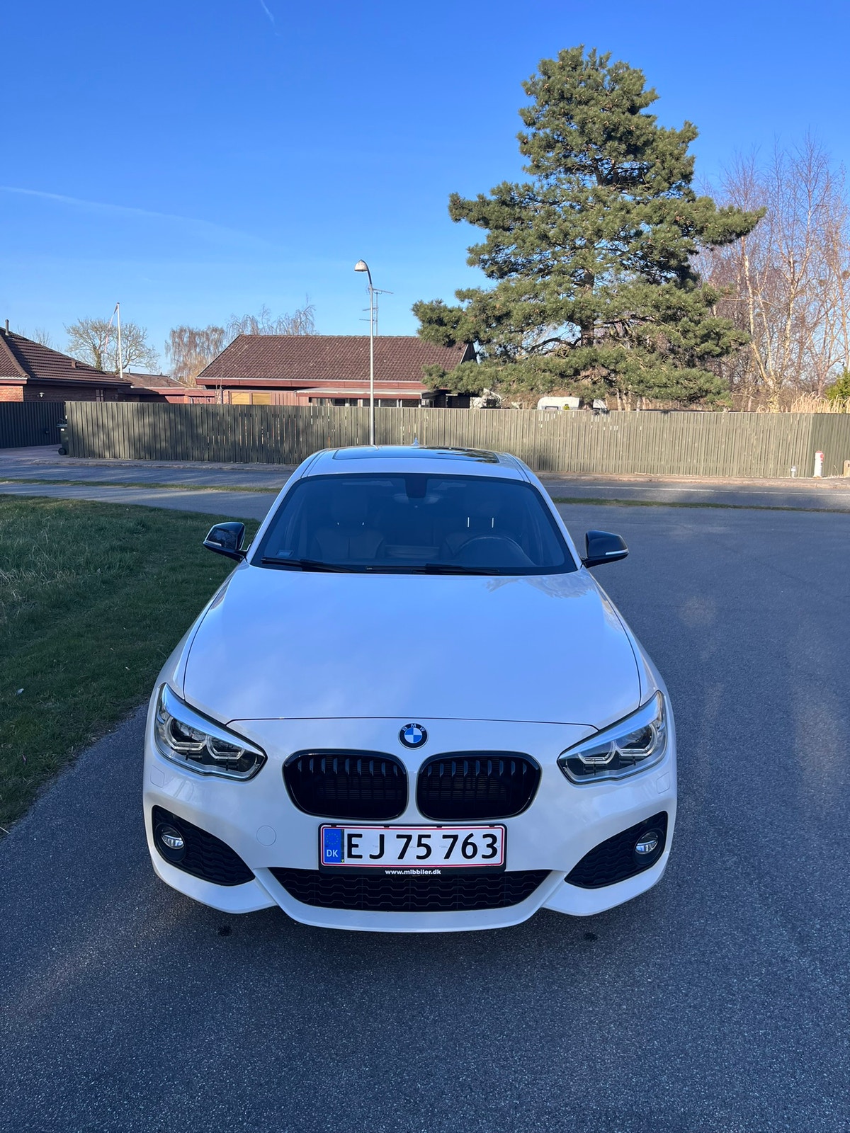 BMW 120i til salg hos Nabilli