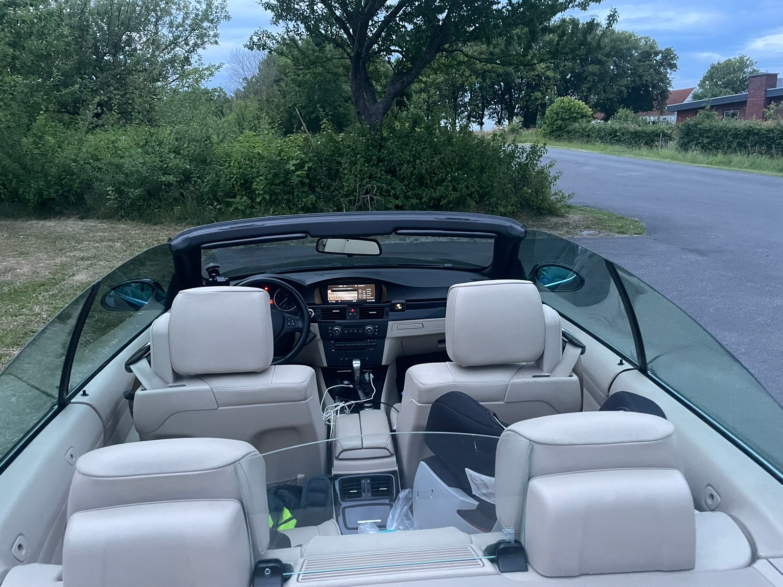 BMW 325i til salg hos Nabilli