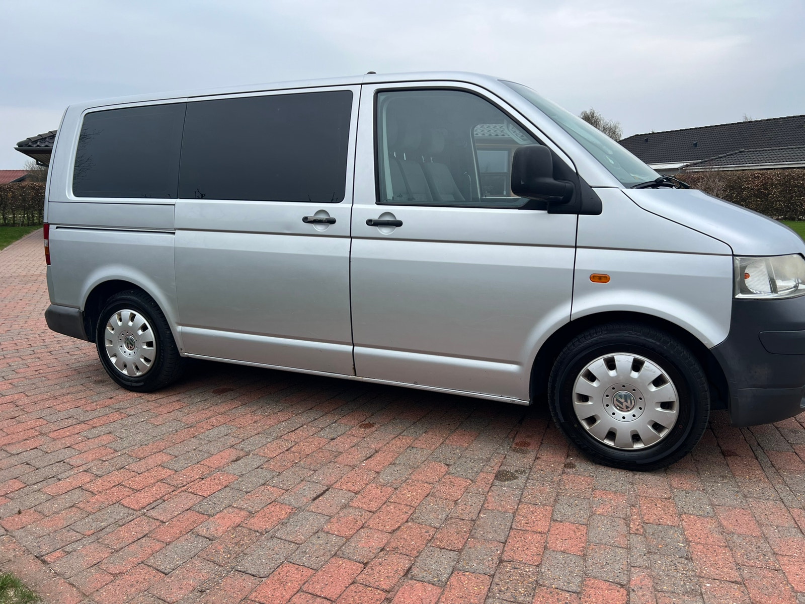 VW Caravelle til salg hos Nabilli