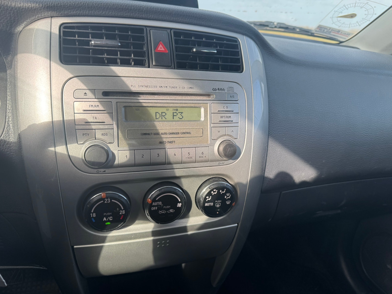 Suzuki Liana – billede 4