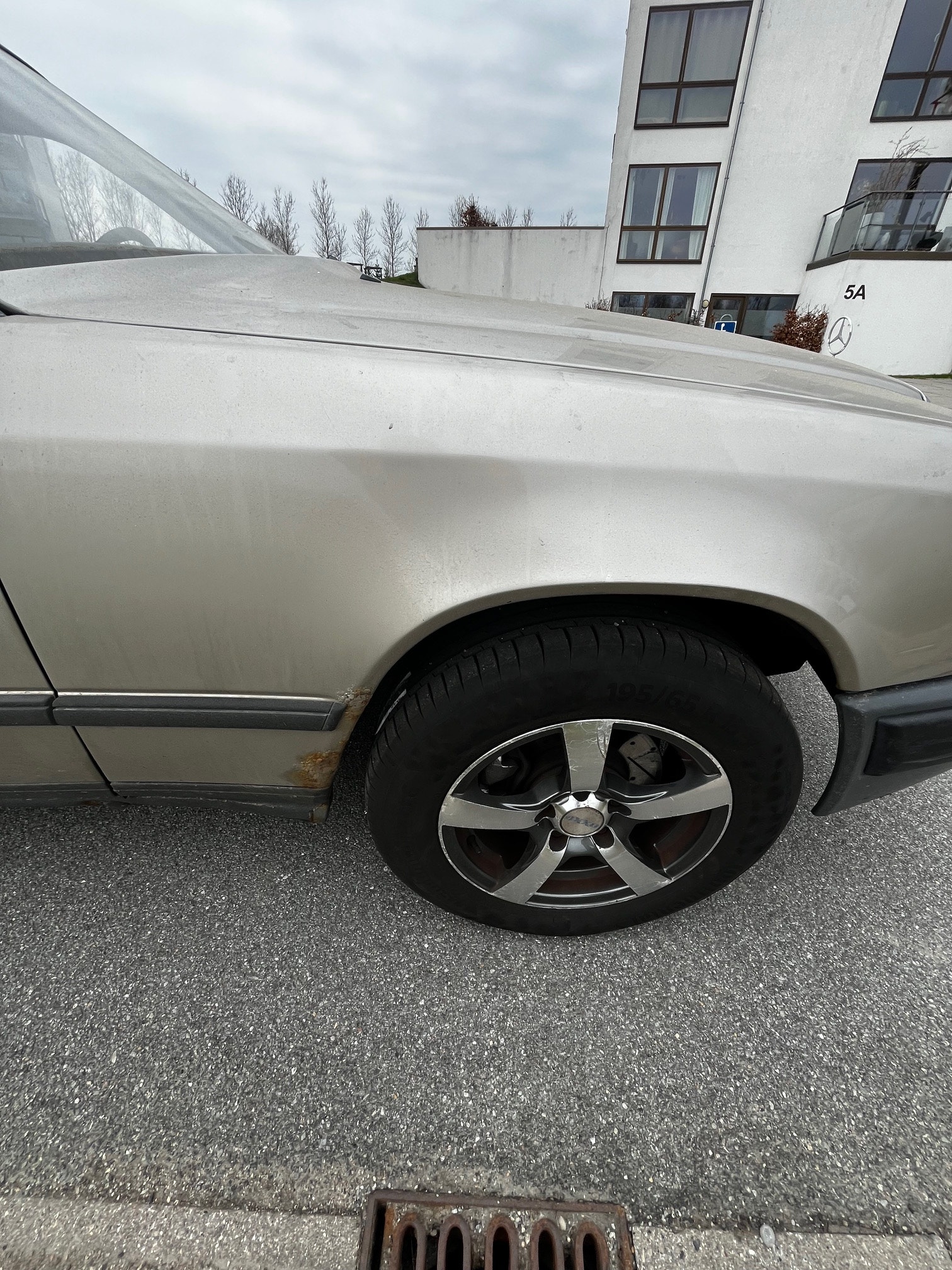 Mercedes 230 E – billede 13