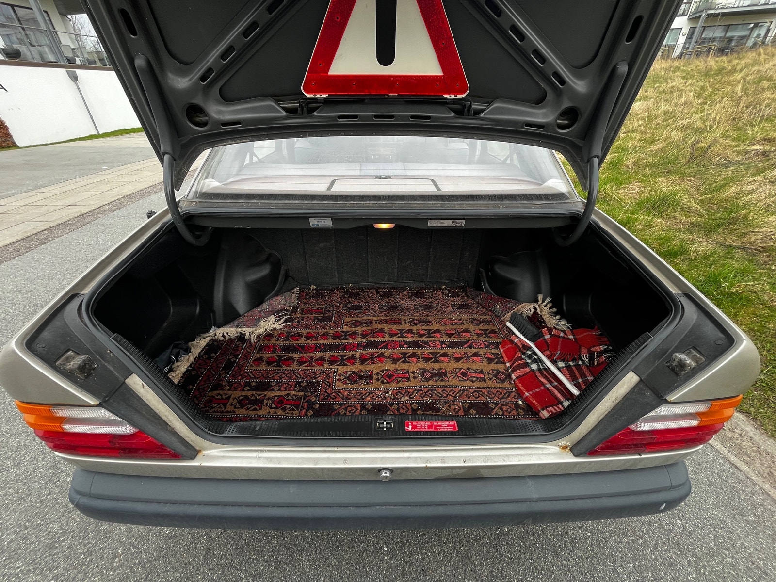 Mercedes 230 E – billede 4
