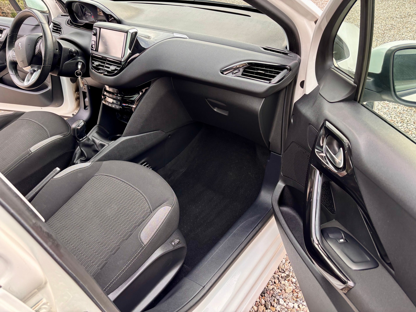 Peugeot 208 – billede 12