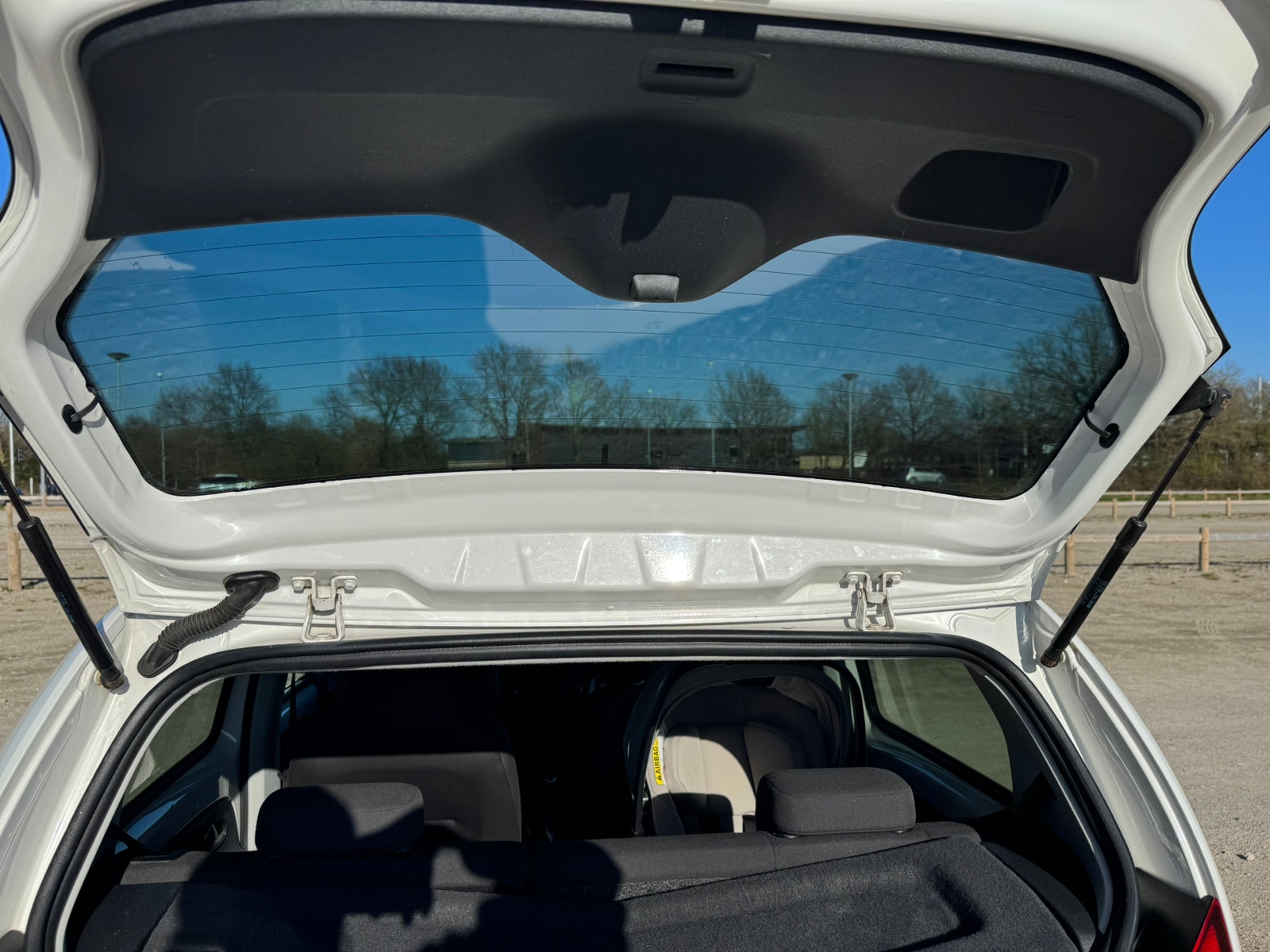VW UP! til salg hos Nabilli