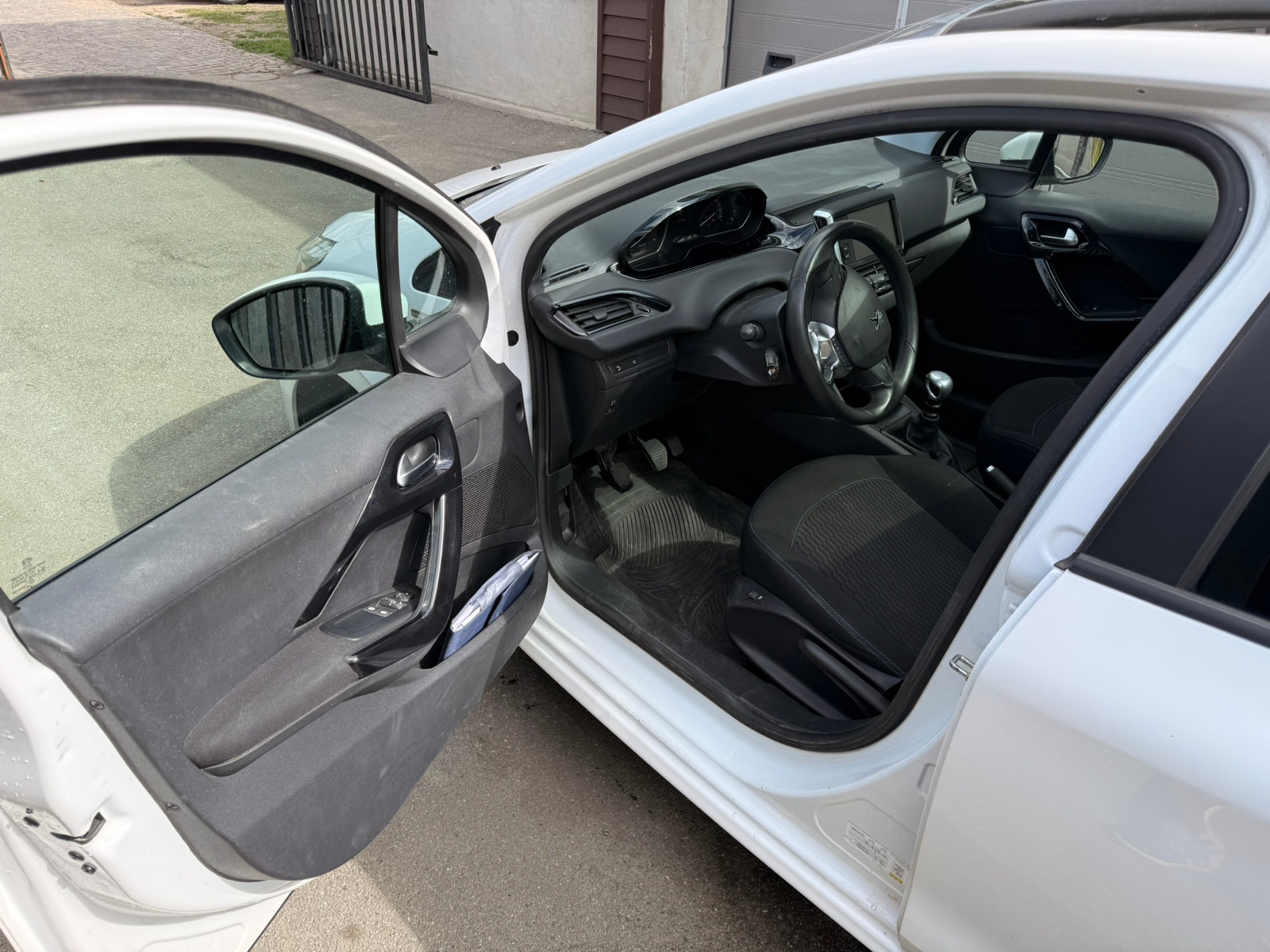 Peugeot 208 til salg hos Nabilli