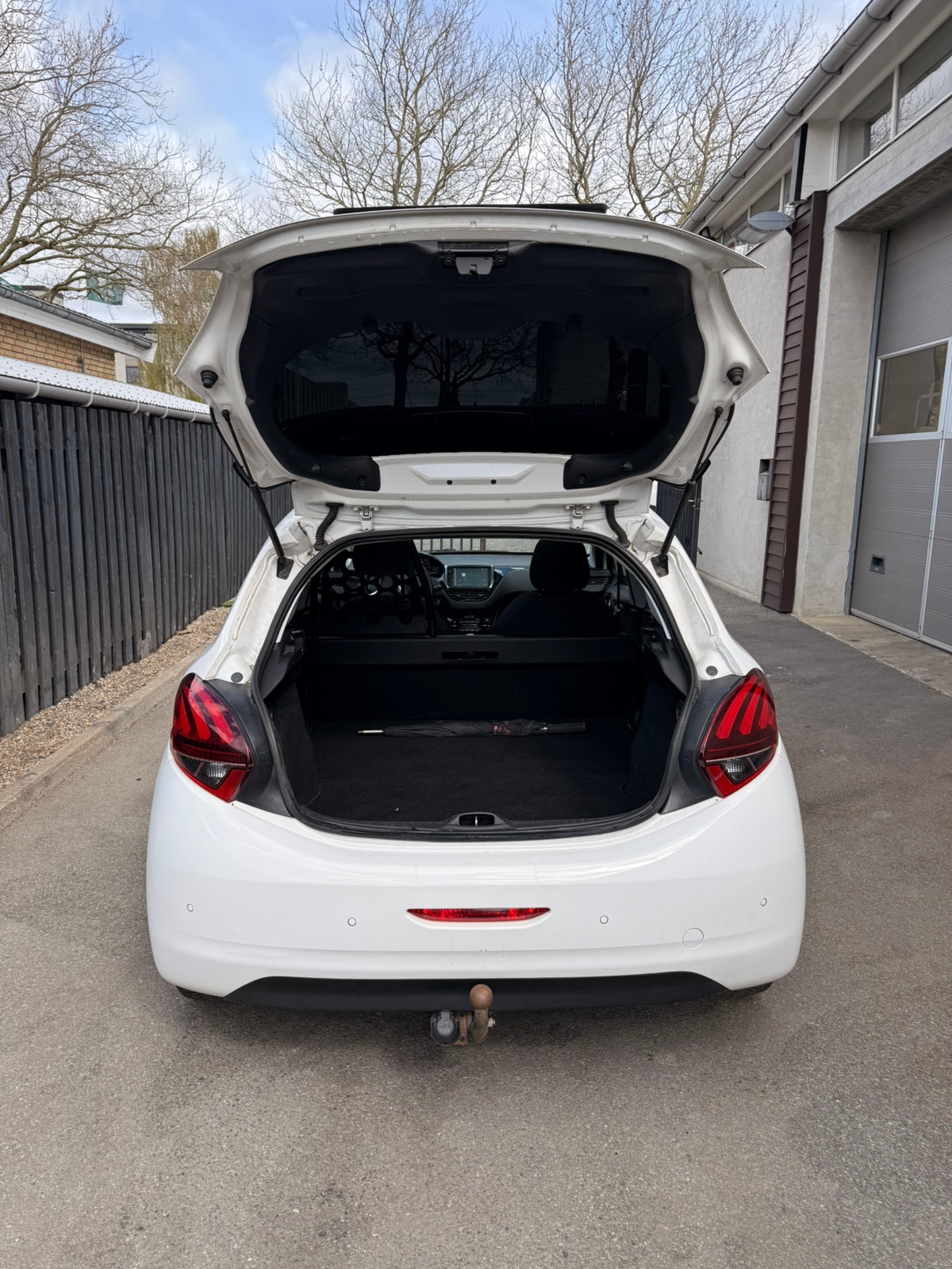Peugeot 208 til salg hos Nabilli