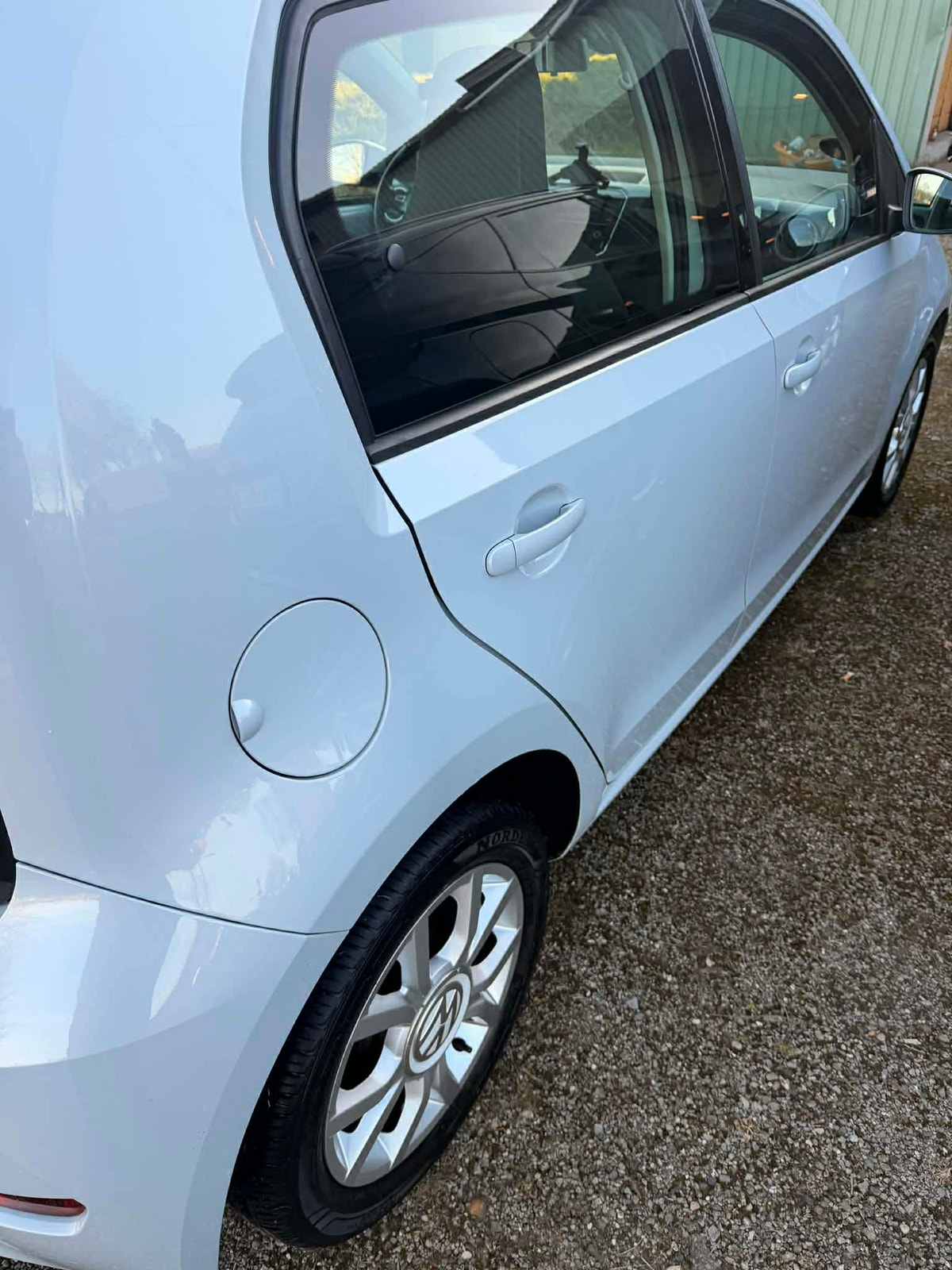 VW UP! til salg hos Nabilli