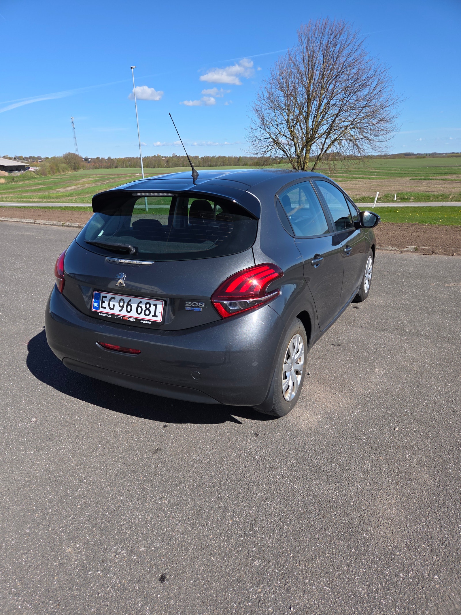 Peugeot 208 til salg hos Nabilli