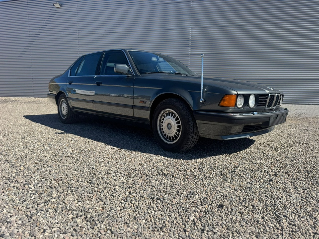 BMW 735iL til salg hos Nabilli