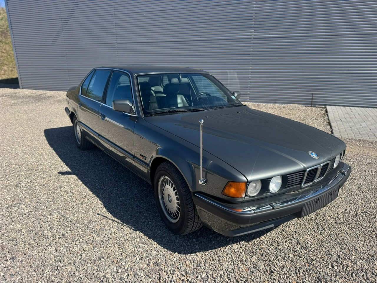 BMW 735iL til salg hos Nabilli