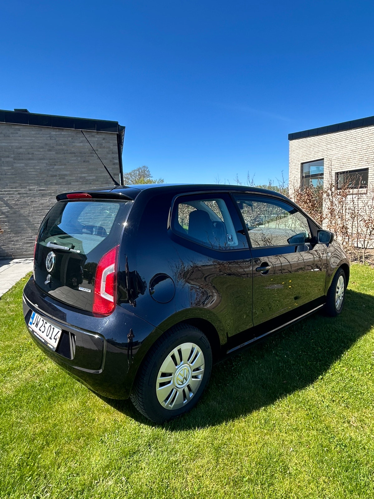 VW UP! til salg hos Nabilli