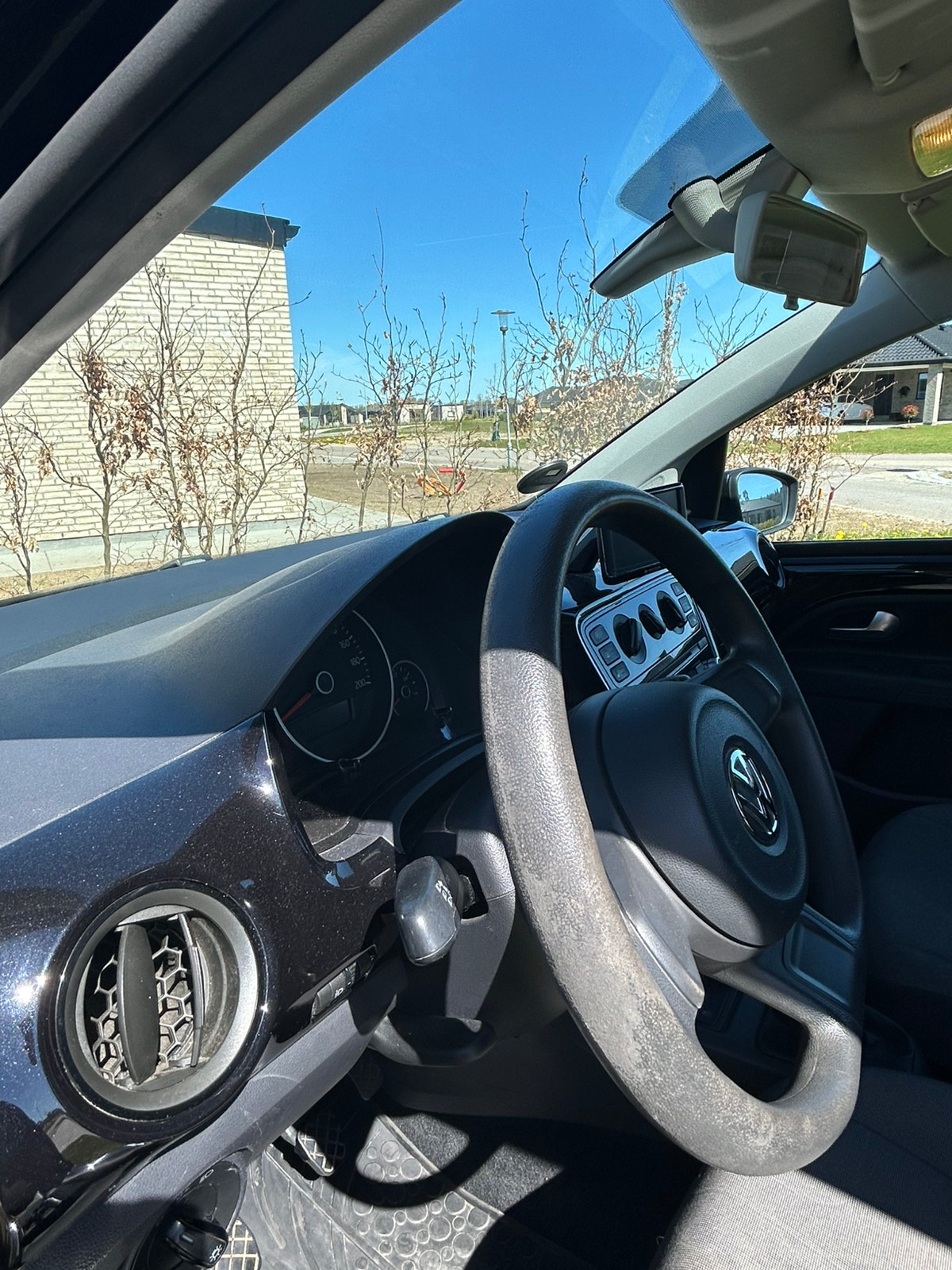 VW UP! til salg hos Nabilli